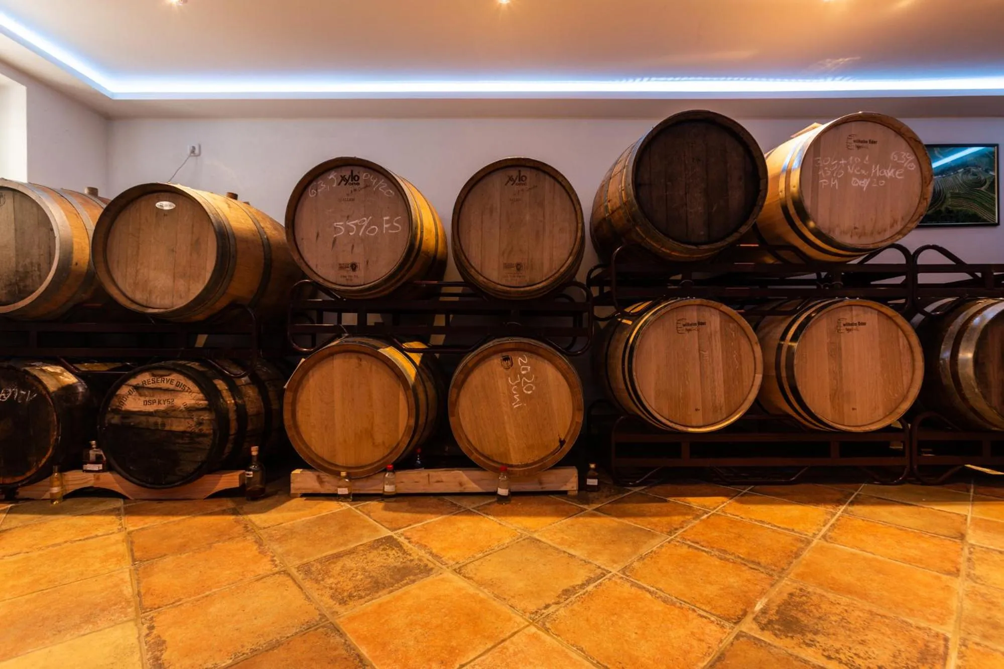 Alcoholic drinks in Hotel & Restaurant Zum Ochsen -Ox Distillery