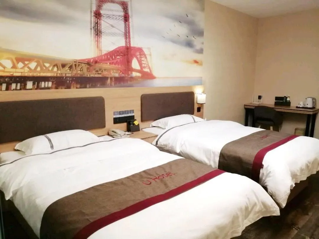 Bed in Thank Inn Chain Hotel Hebei Baoding Wangdu County Bus Station