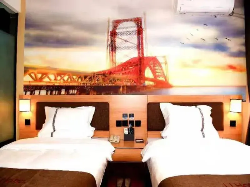 Bed in Thank Inn Chain Hotel Shanxi Datong Hunyuan County Yingbin East Road Bed in Thank Inn Chain Hotel Shanxi Datong Hunyuan County Yingbin East Road