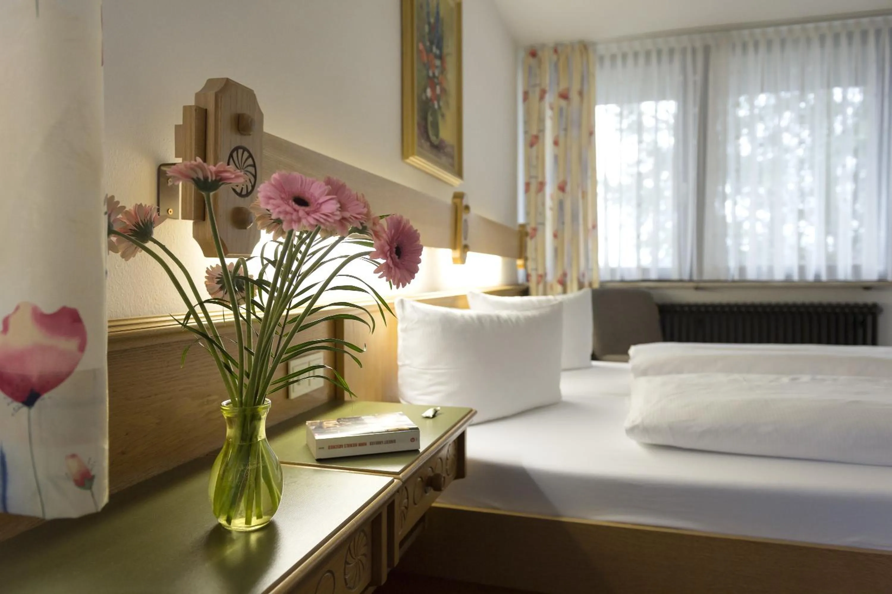 Photo of the whole room, Bed in Hotel Dreisonnenberg