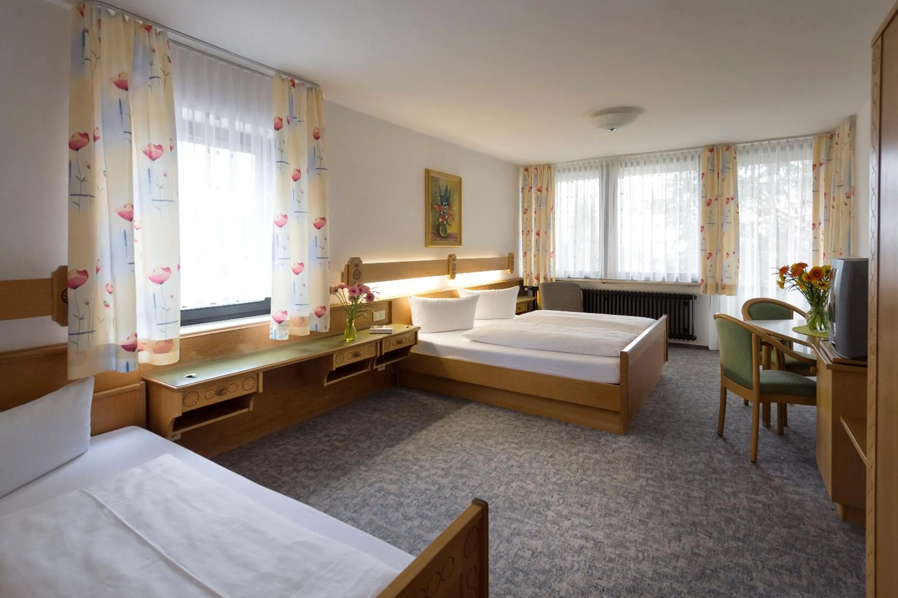 Photo of the whole room, Bed in Hotel Dreisonnenberg