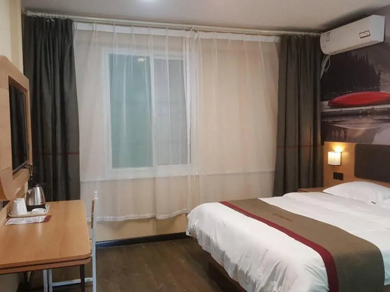 Bed in Thank Inn Chain Hotel Shandong Dezhou Jiefang South Avenue Store