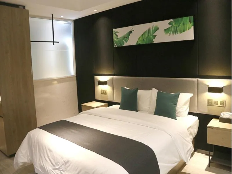 Up And In Shandong Linyi Lanshan District Taisheng Square