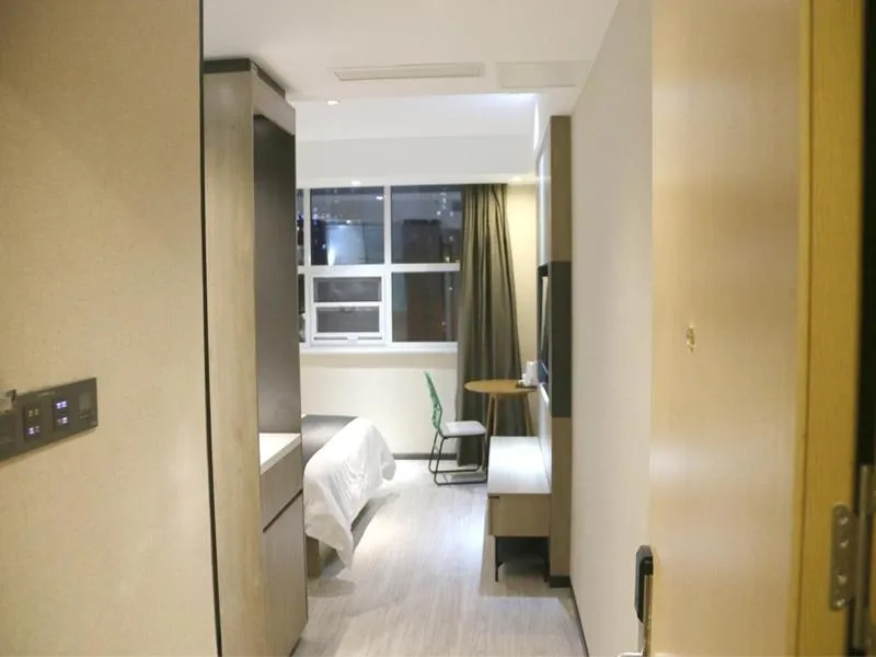 Up And In Shandong Linyi Lanshan District Taisheng Square