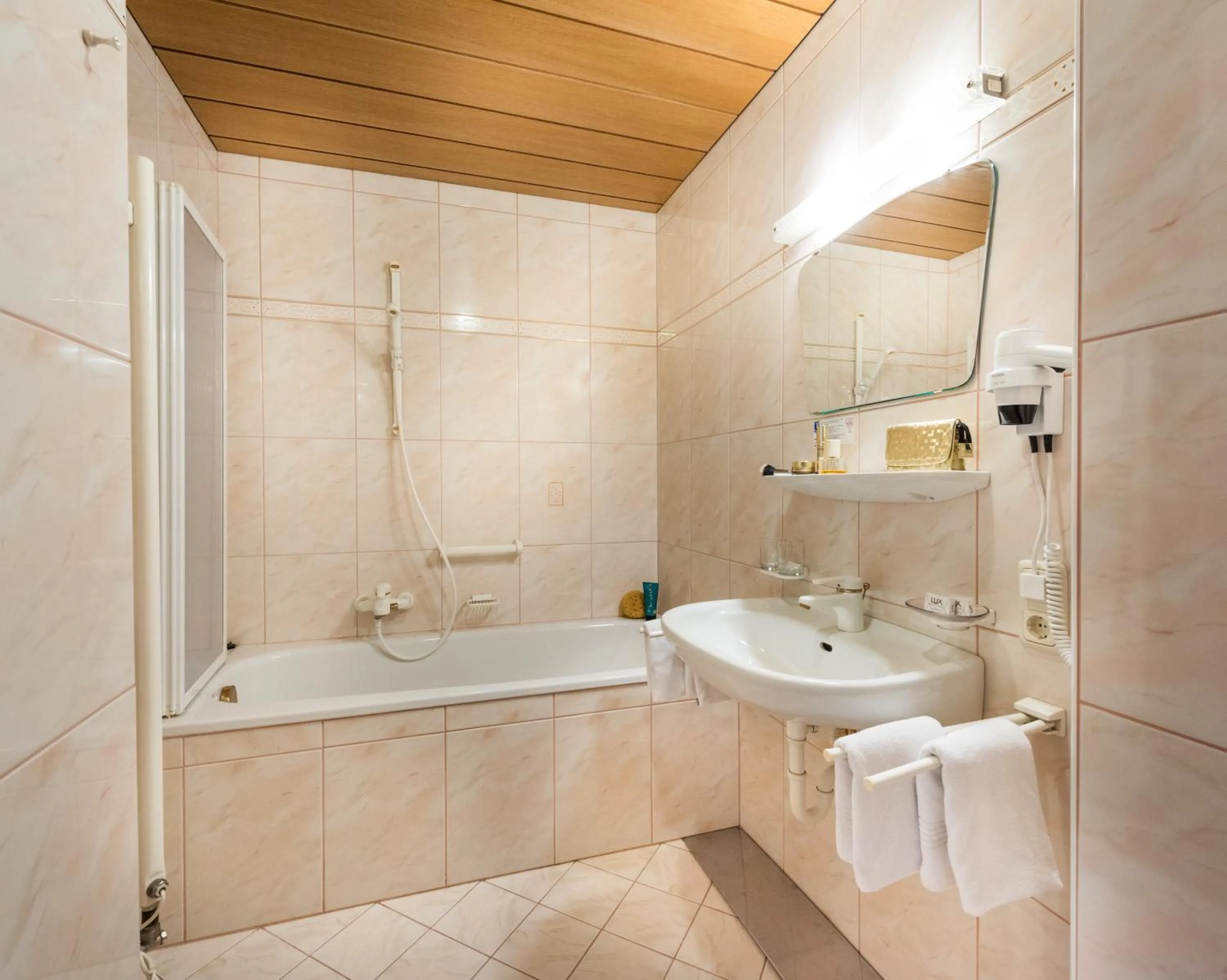 Bathroom in Hotel Alpenhof - New Sauna Area