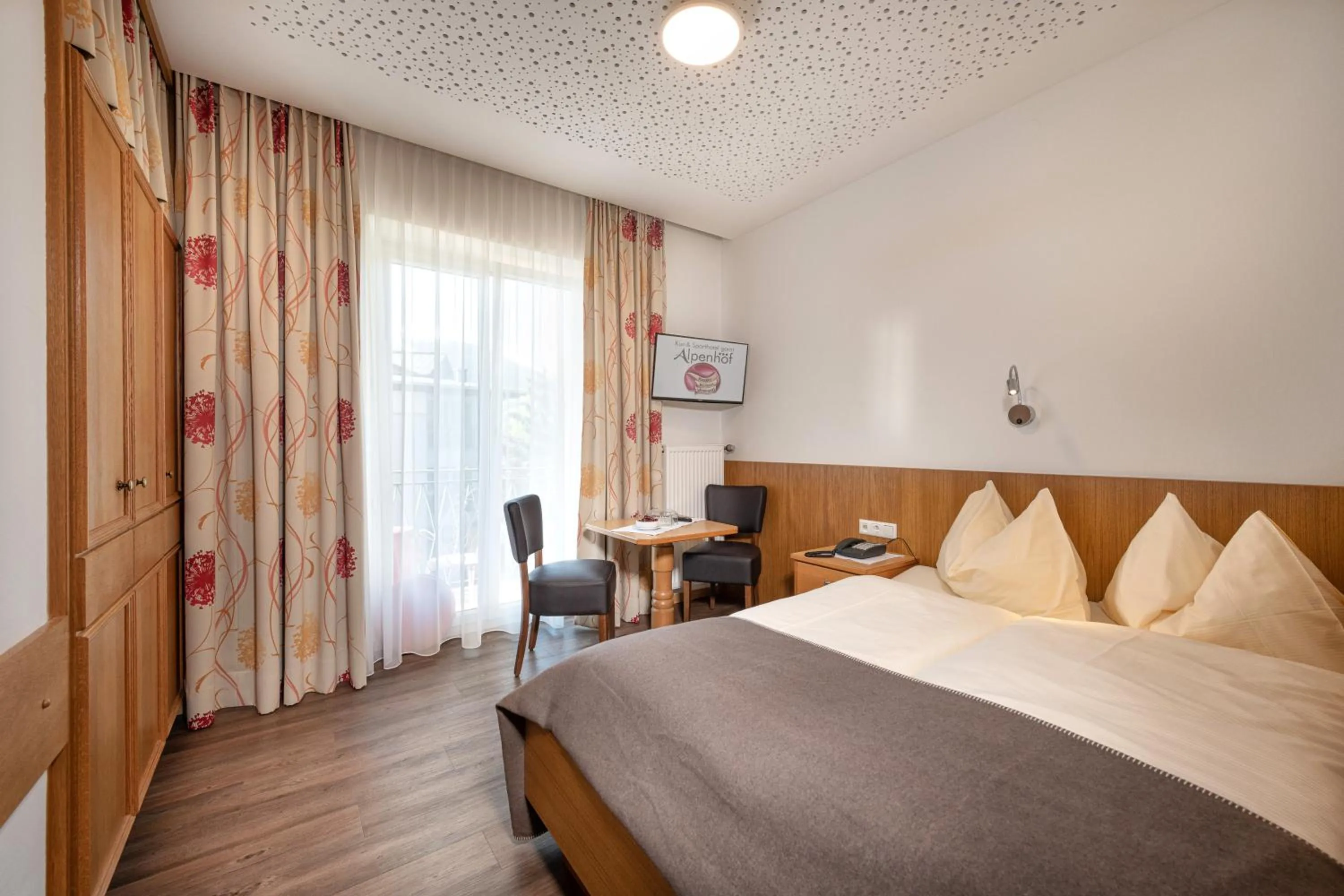 Photo of the whole room, Bed in Hotel Alpenhof - New Sauna Area