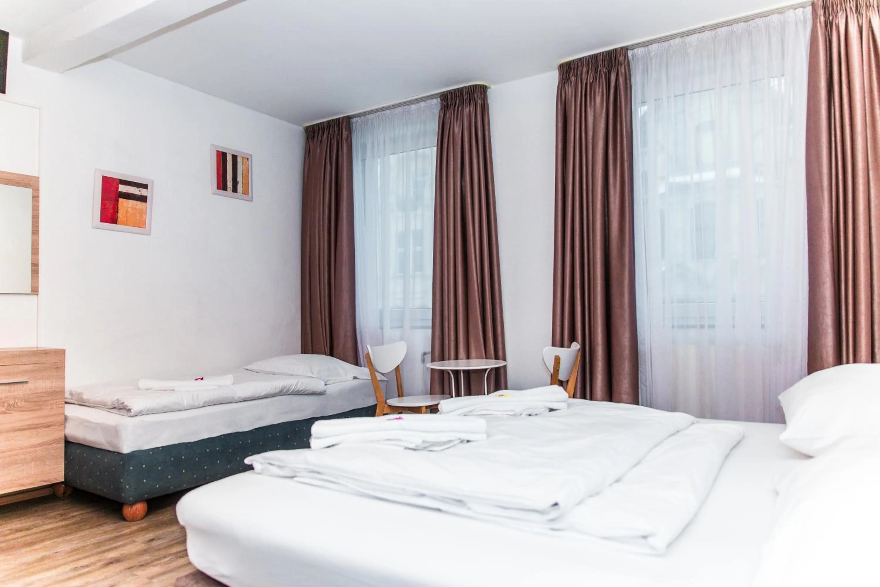 Photo of the whole room, Bed in City Hotel Storch