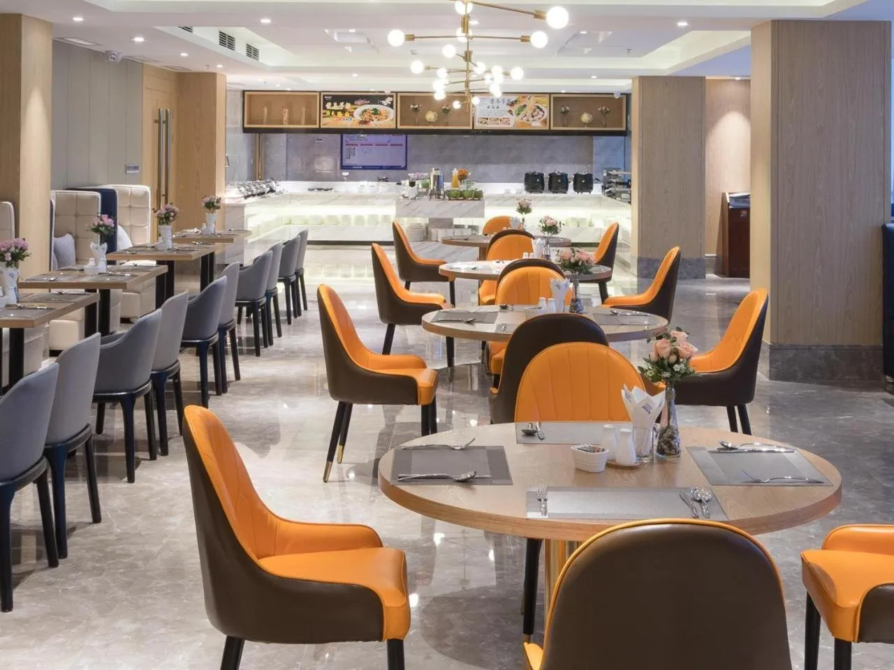 Shenzhen Universide-Senter＆BaoHe Road Kyriad Marvelous Hotel