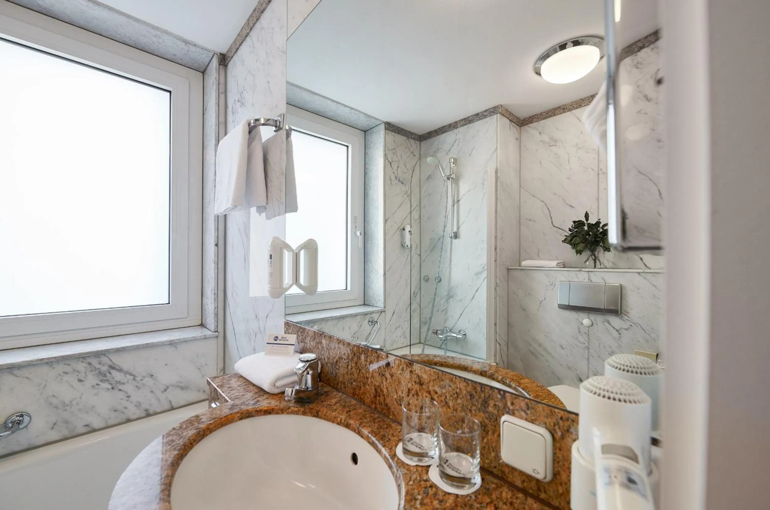 Photo of the whole room in Best Western Hotel Leipzig City Centre