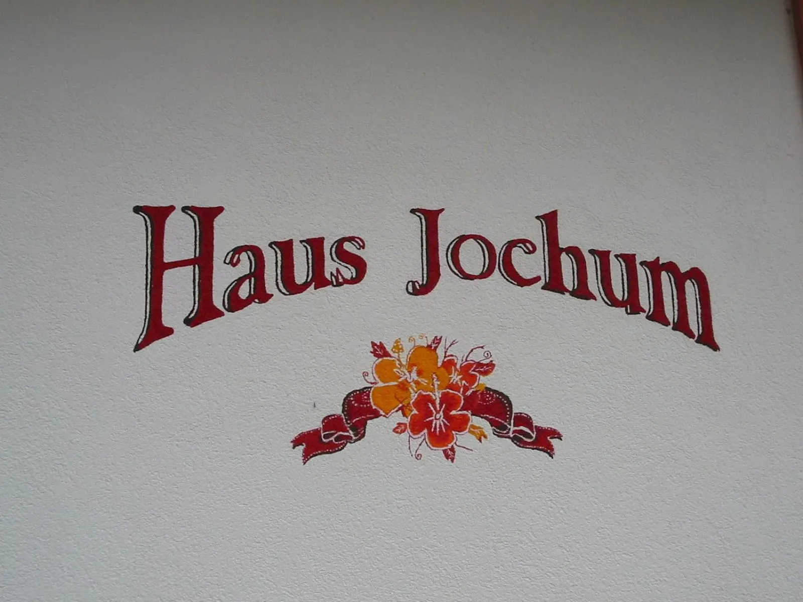 Facade/entrance in Haus Jochum