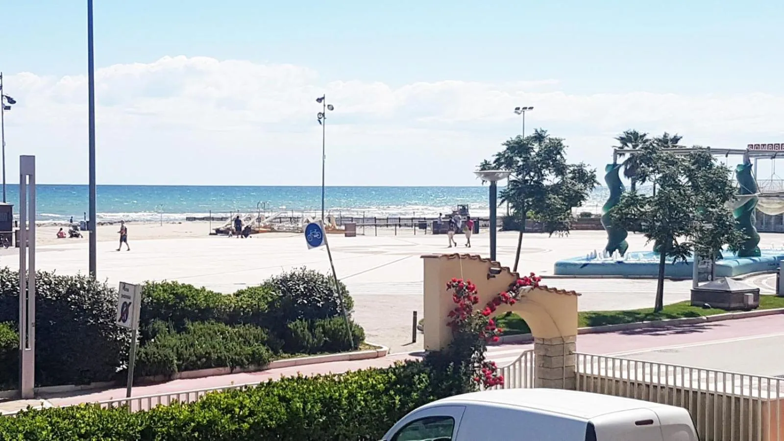 Property building in Appartamento con Terrazza Fronte Mare