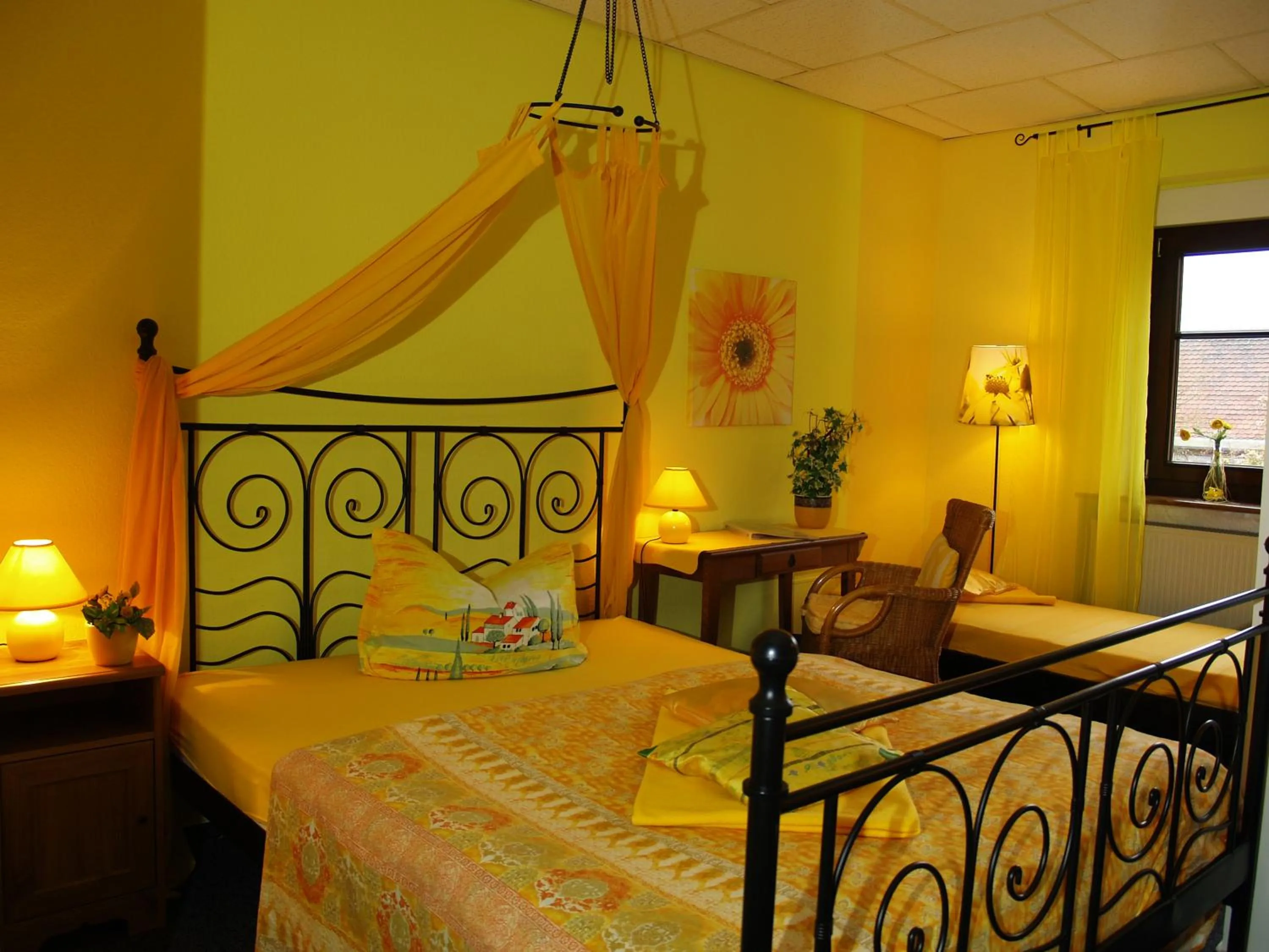 Photo of the whole room, Bed in Hermanns Hotel Zum Goldenen Stern