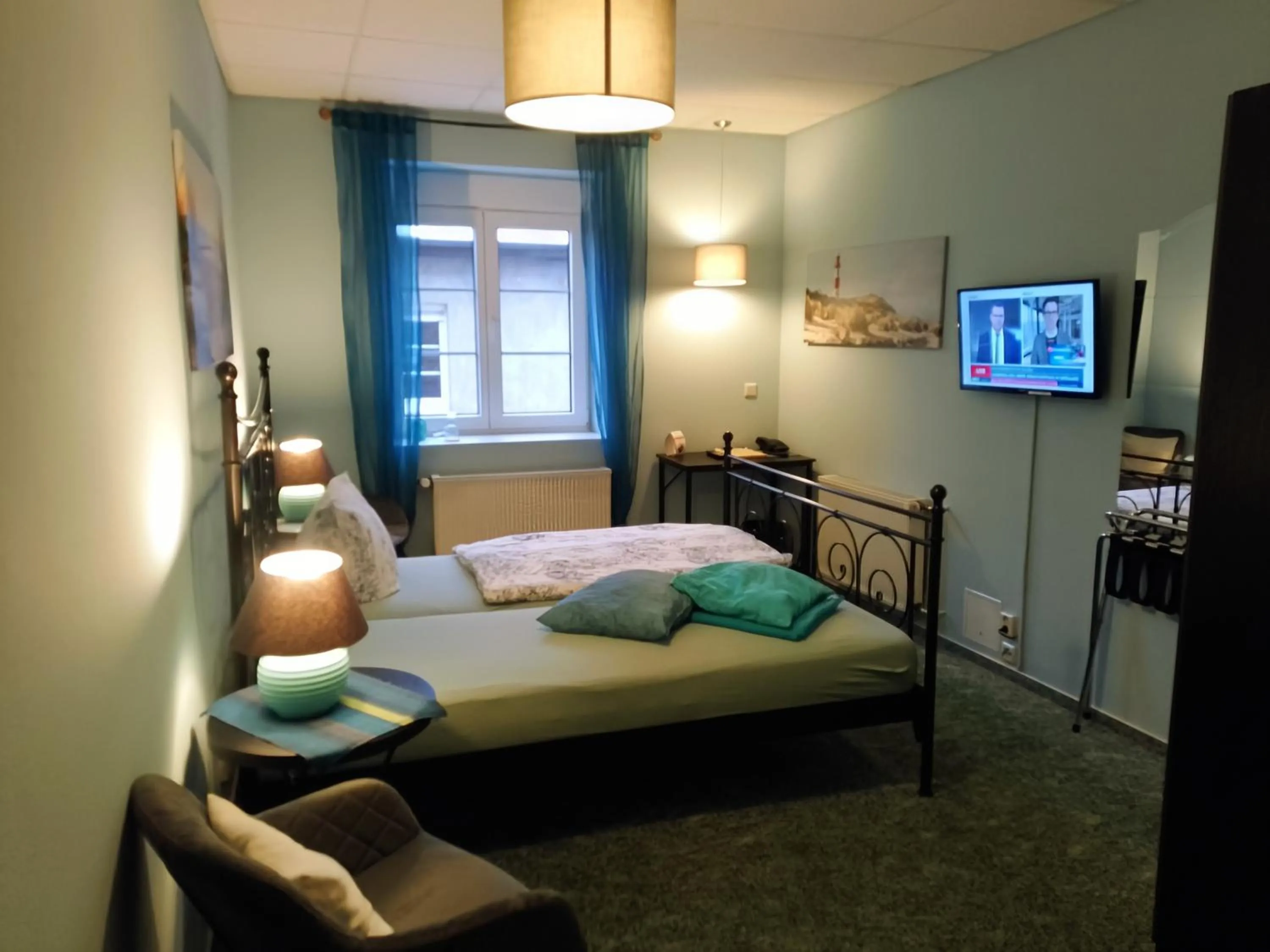 Bedroom, Bed in Hermanns Hotel Zum Goldenen Stern