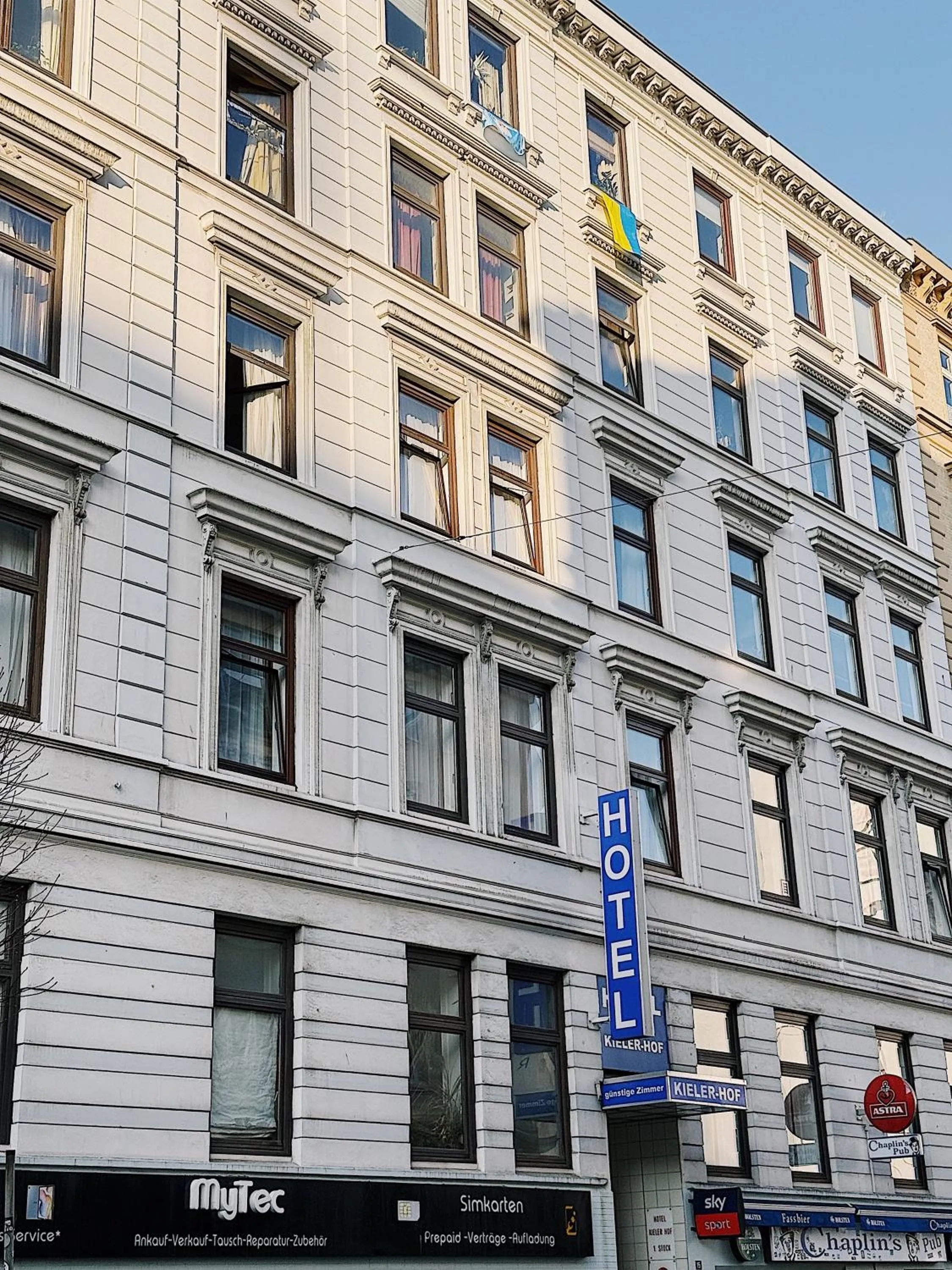 Property building in Hotel Kieler Hof - Hamburg Central Station