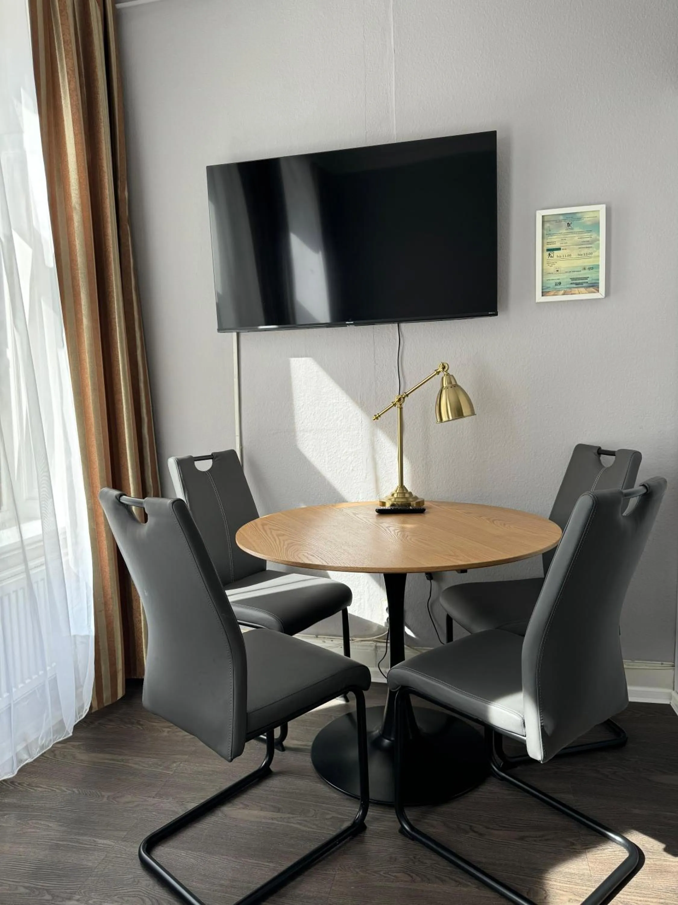 Seating area in Hotel Kieler Hof - Hamburg Central Station
