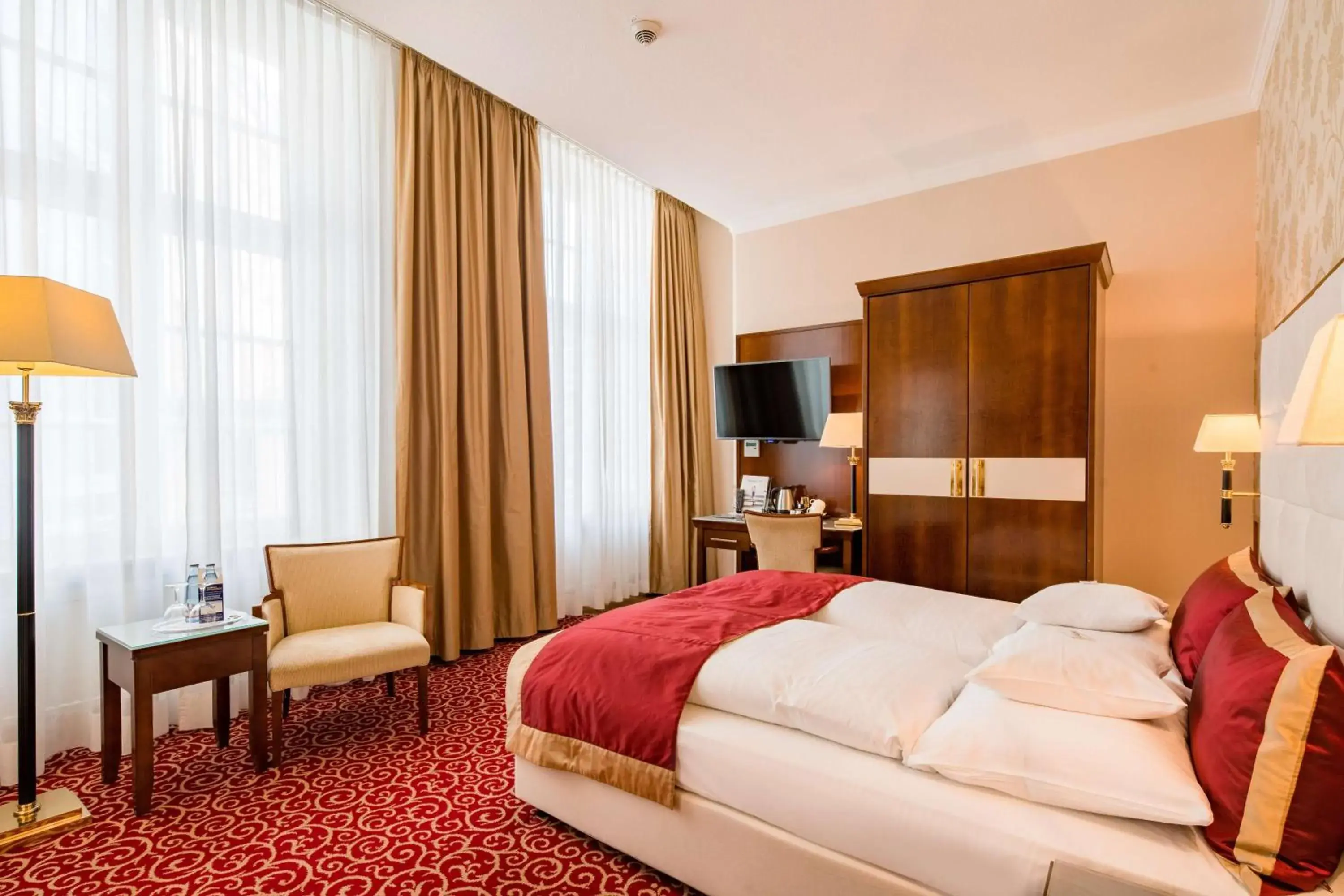 Bedroom, Bed in Best Western Plus Hotel StadtPalais Bedroom, Bed in Best Western Plus Hotel StadtPalais