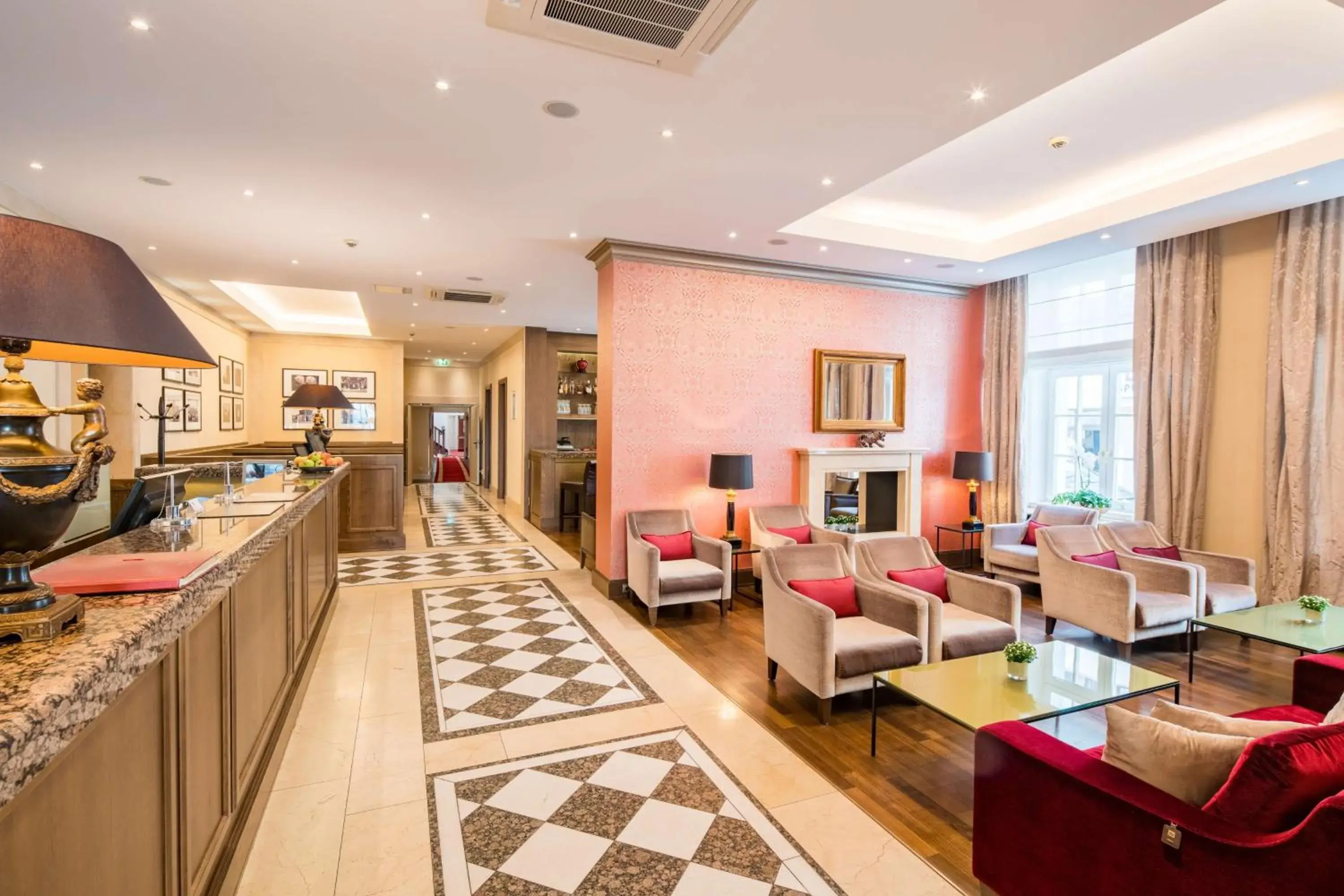 Lobby or reception in Best Western Plus Hotel StadtPalais Lobby or reception in Best Western Plus Hotel StadtPalais