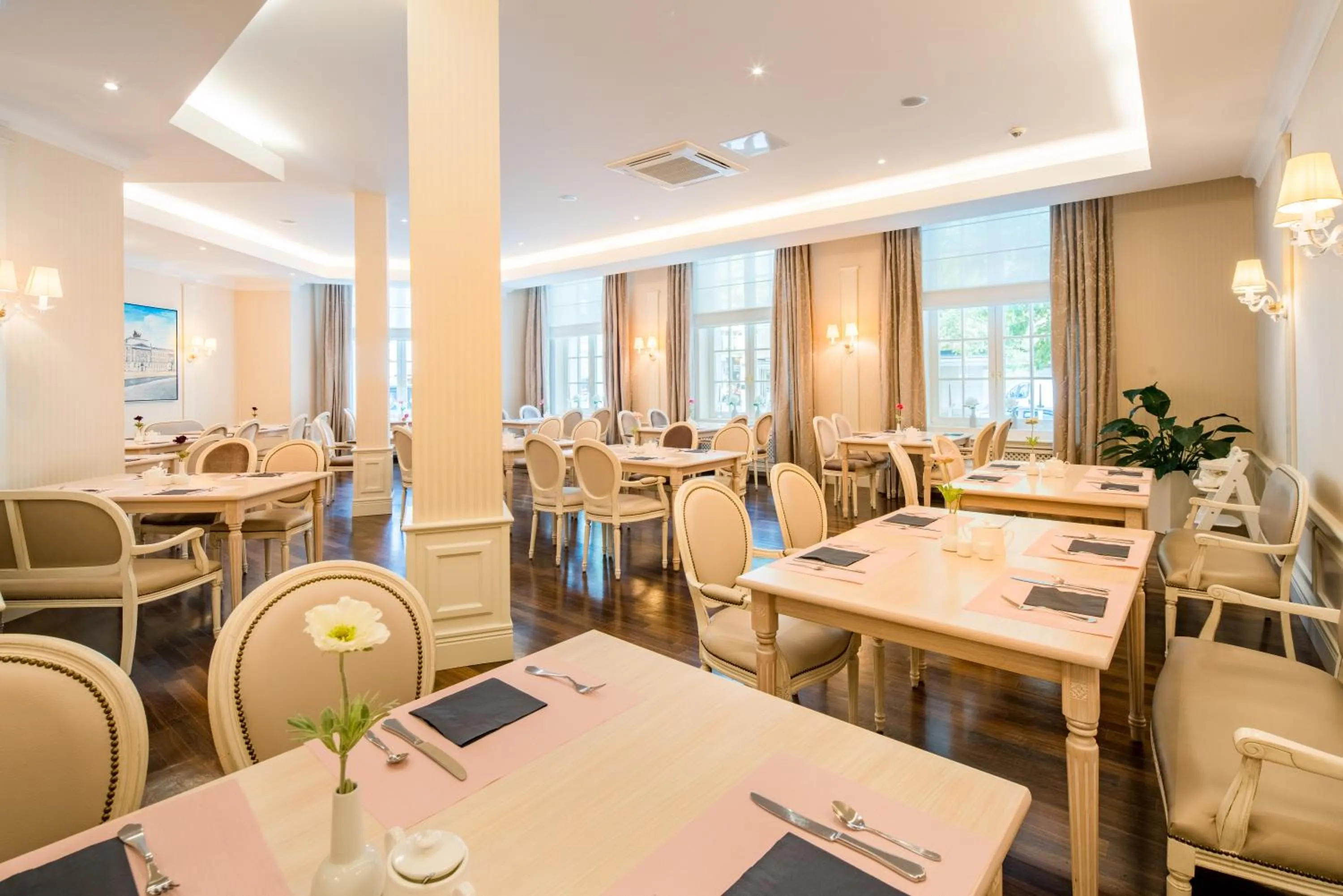 Buffet breakfast in Best Western Plus Hotel StadtPalais