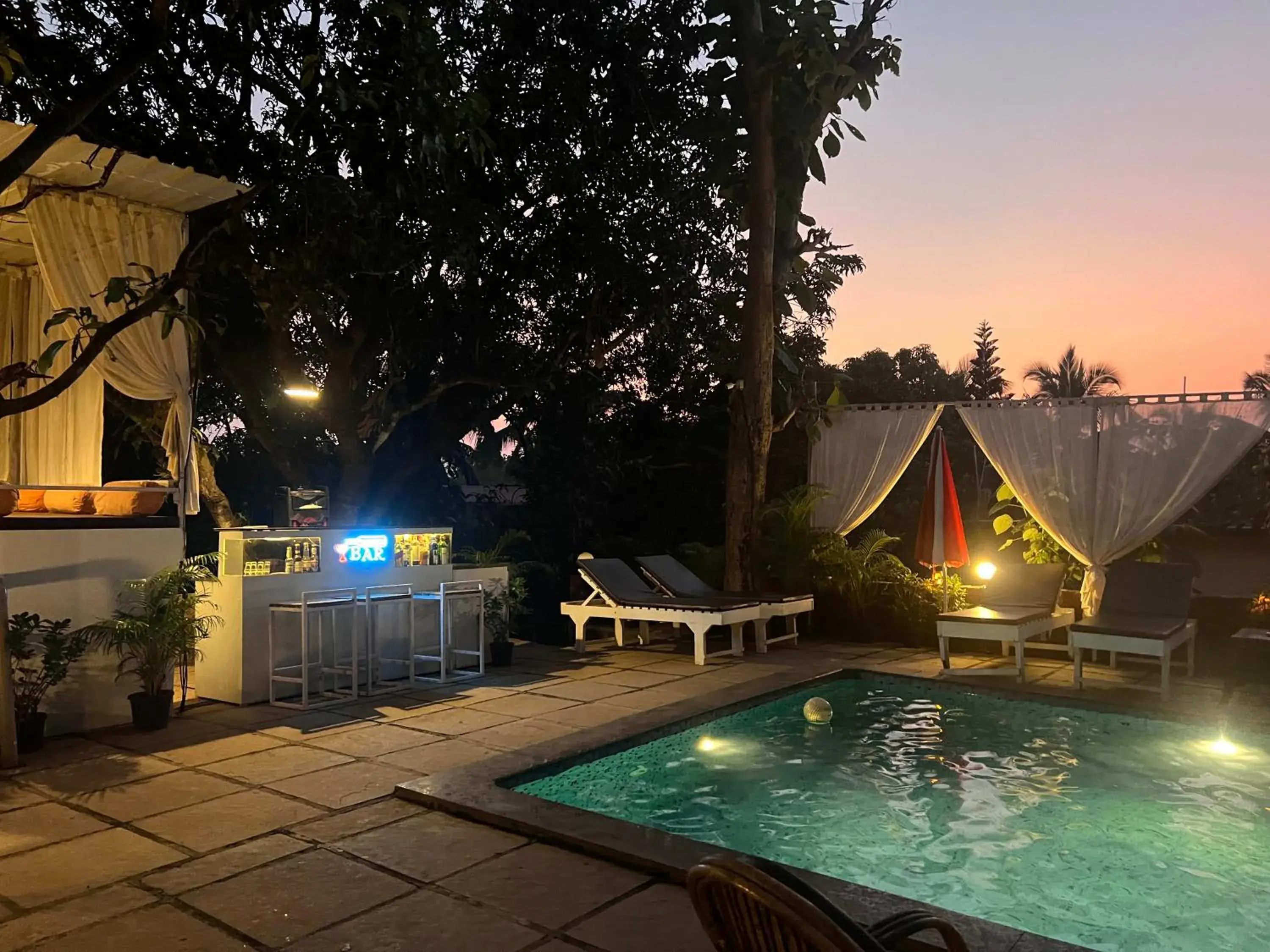 sunbed in Aaria Hills sunbed in Aaria Hills