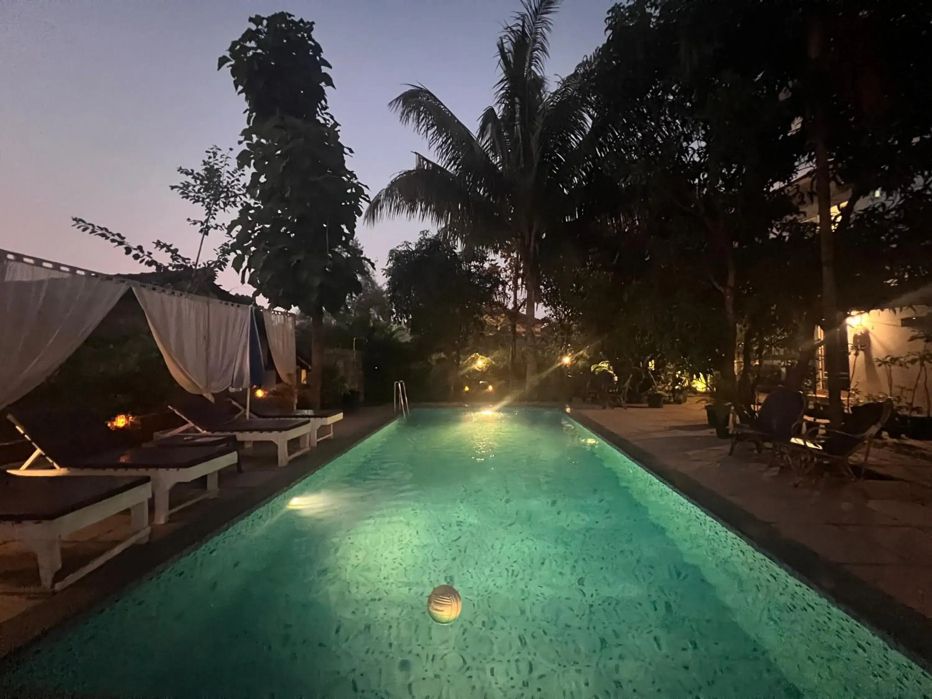 Swimming pool in Aaria Hills Swimming pool in Aaria Hills