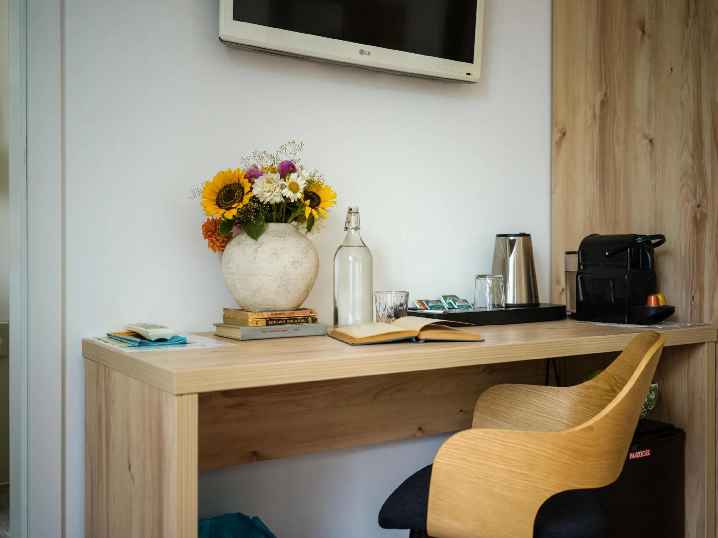 Decorative detail in compleX living aparthotel