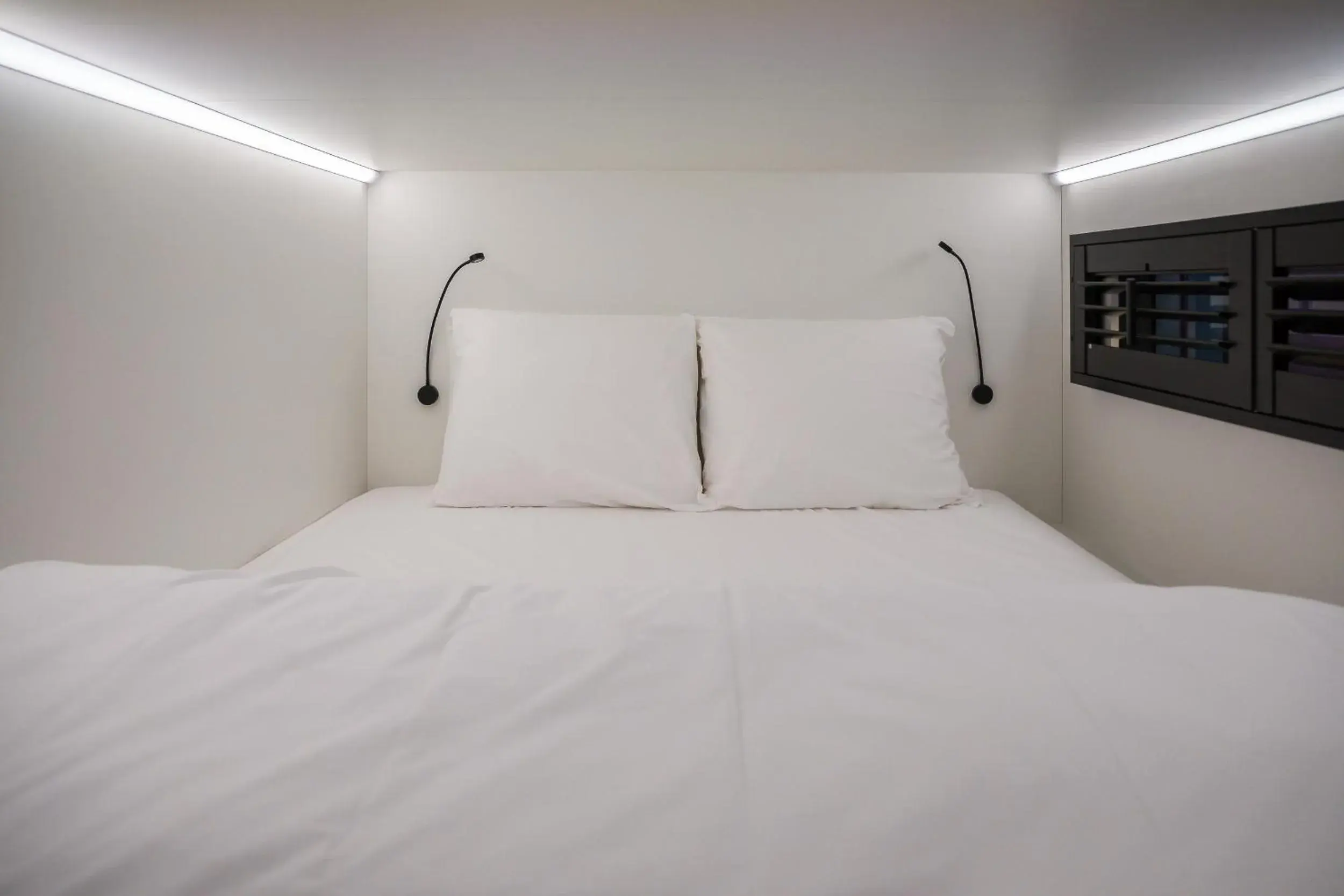 Bed in THIS HO(S)TEL Bed in THIS HO(S)TEL