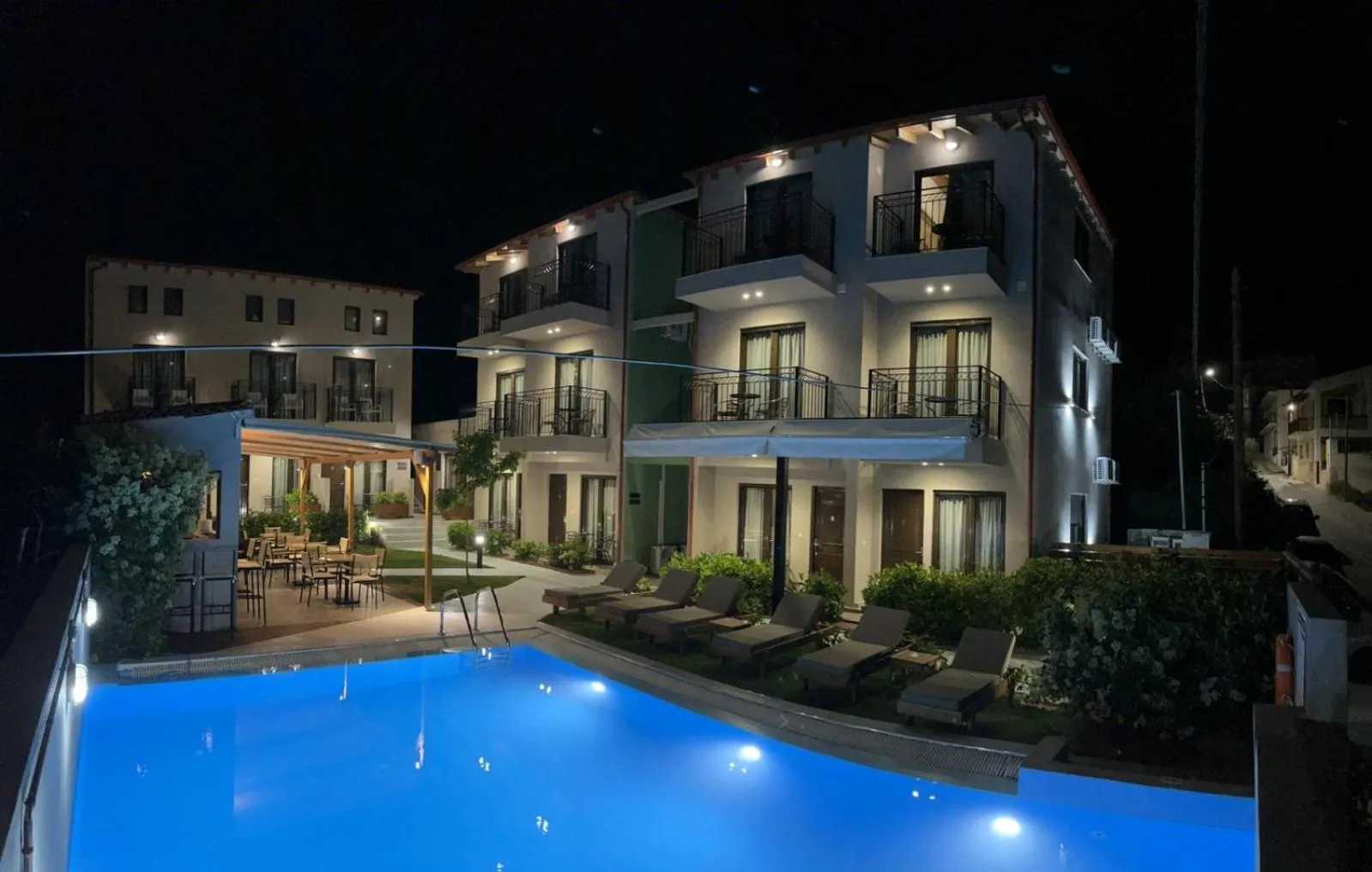Property building in Oro