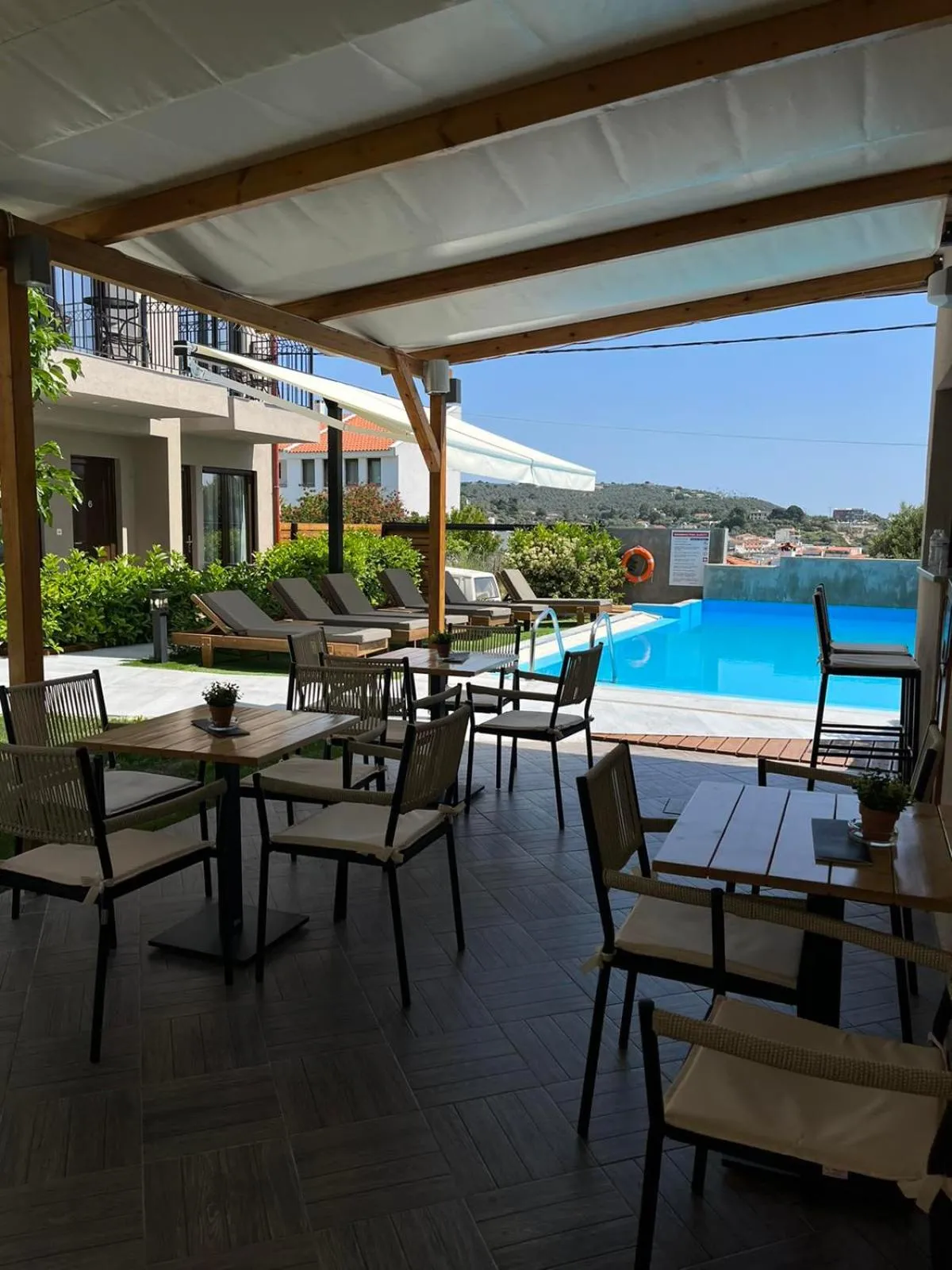 Pool view in Oro
