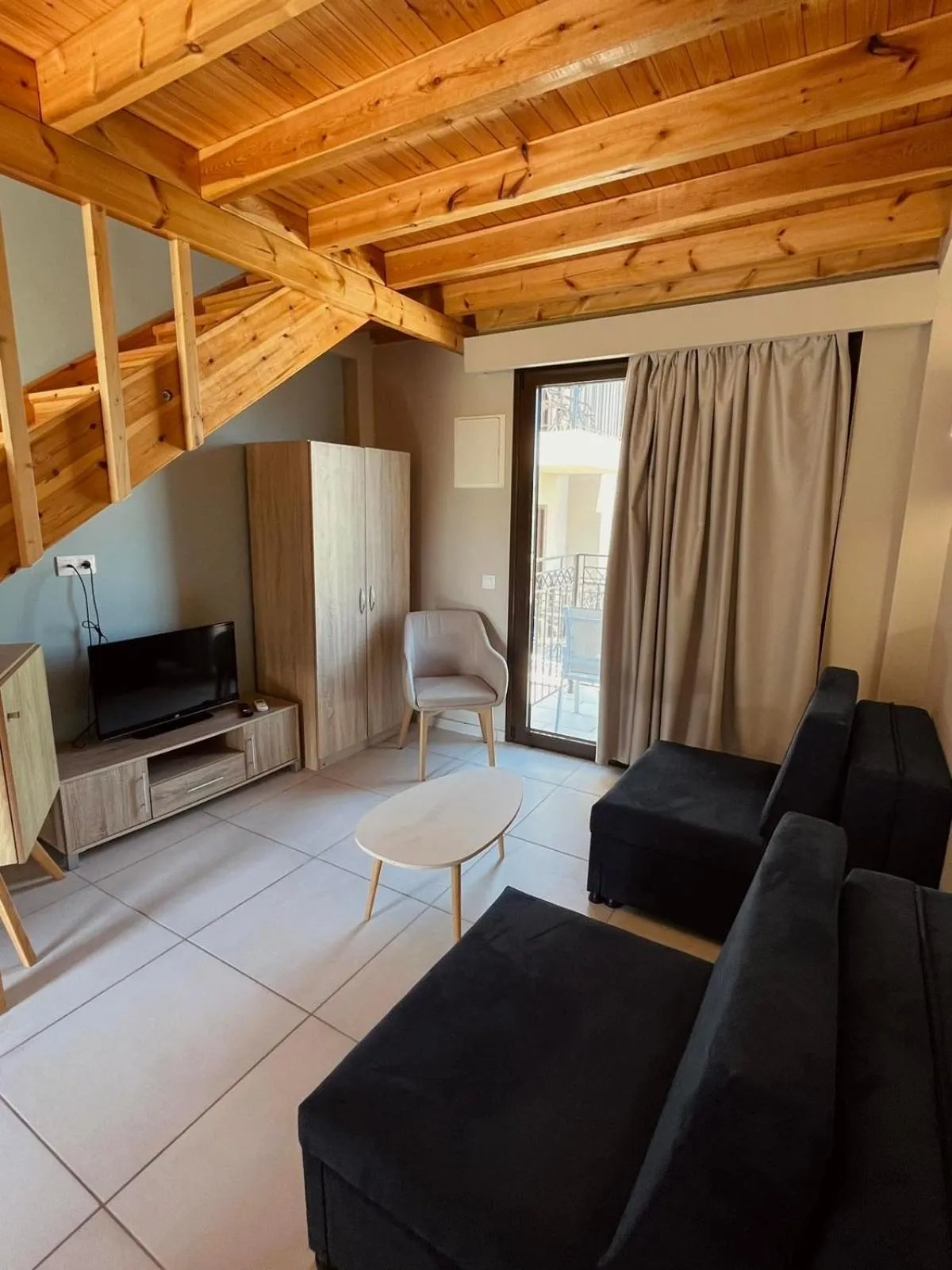 Seating area in Oro