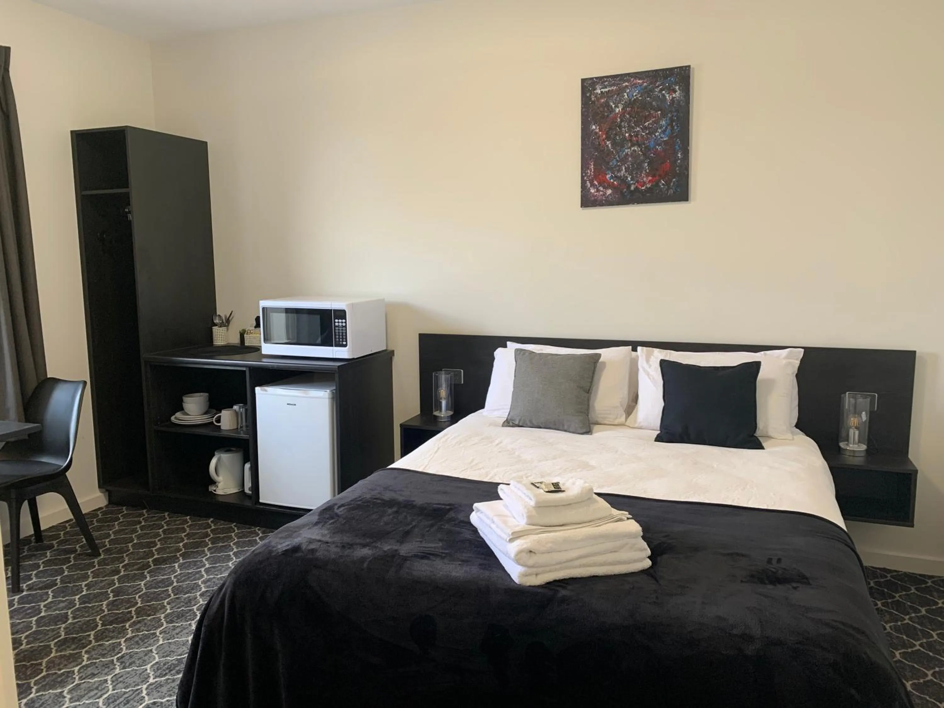 Bed in Queens Arms Hotel