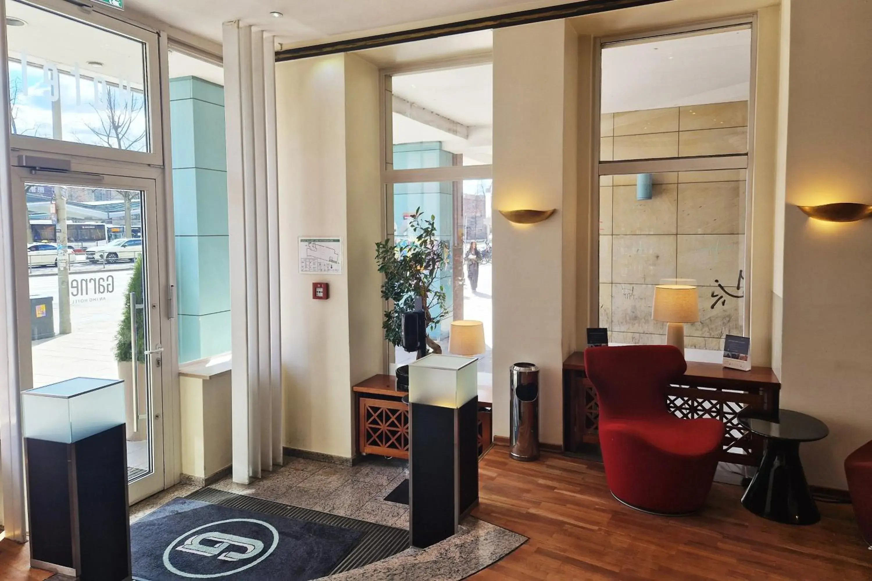 Property building in Garner Hotel Hamburg - Wandsbek Marktplatz by IHG Property building in Garner Hotel Hamburg - Wandsbek Marktplatz by IHG