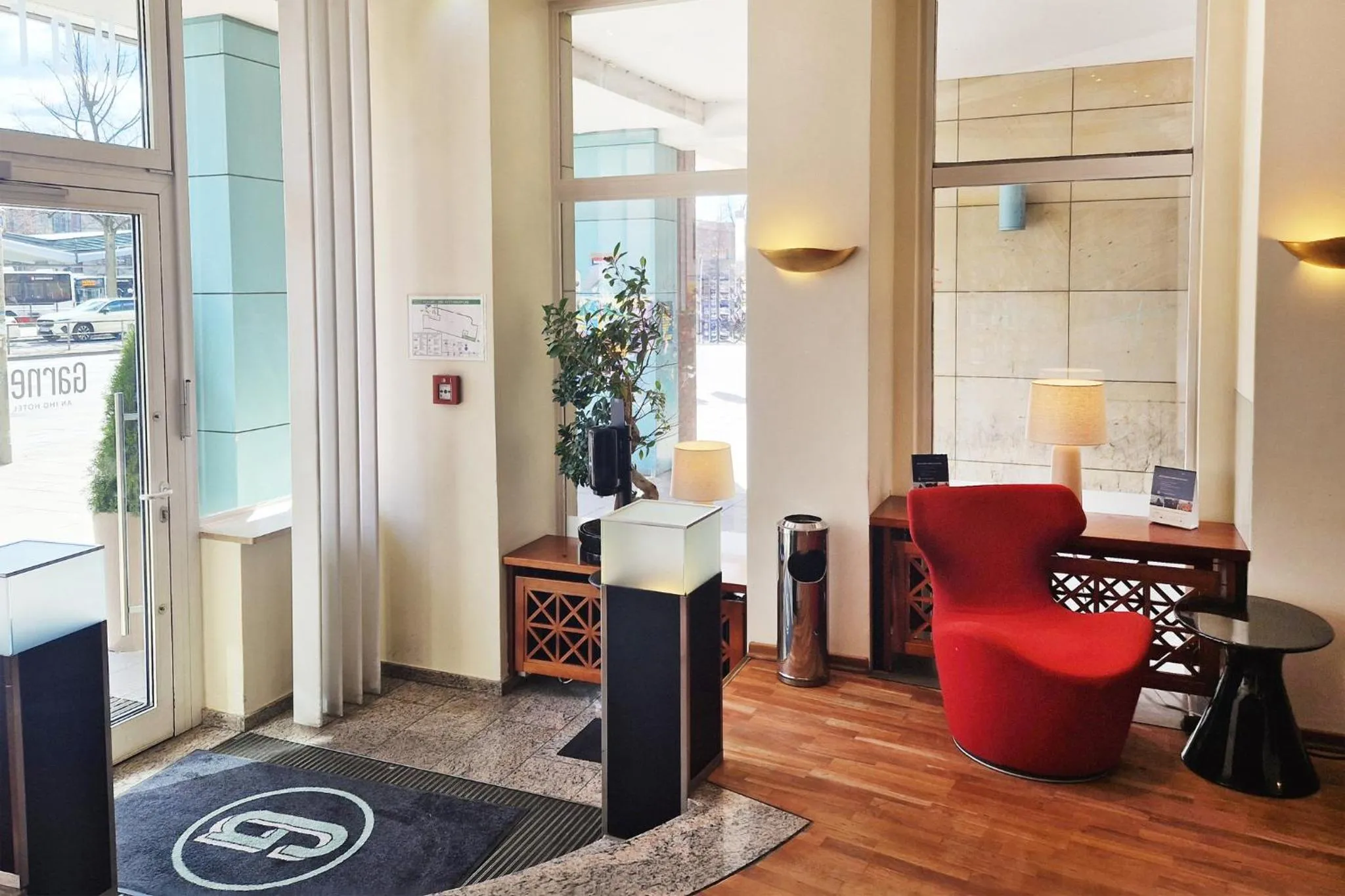 Property building in Garner Hotel Hamburg - Wandsbek Marktplatz by IHG