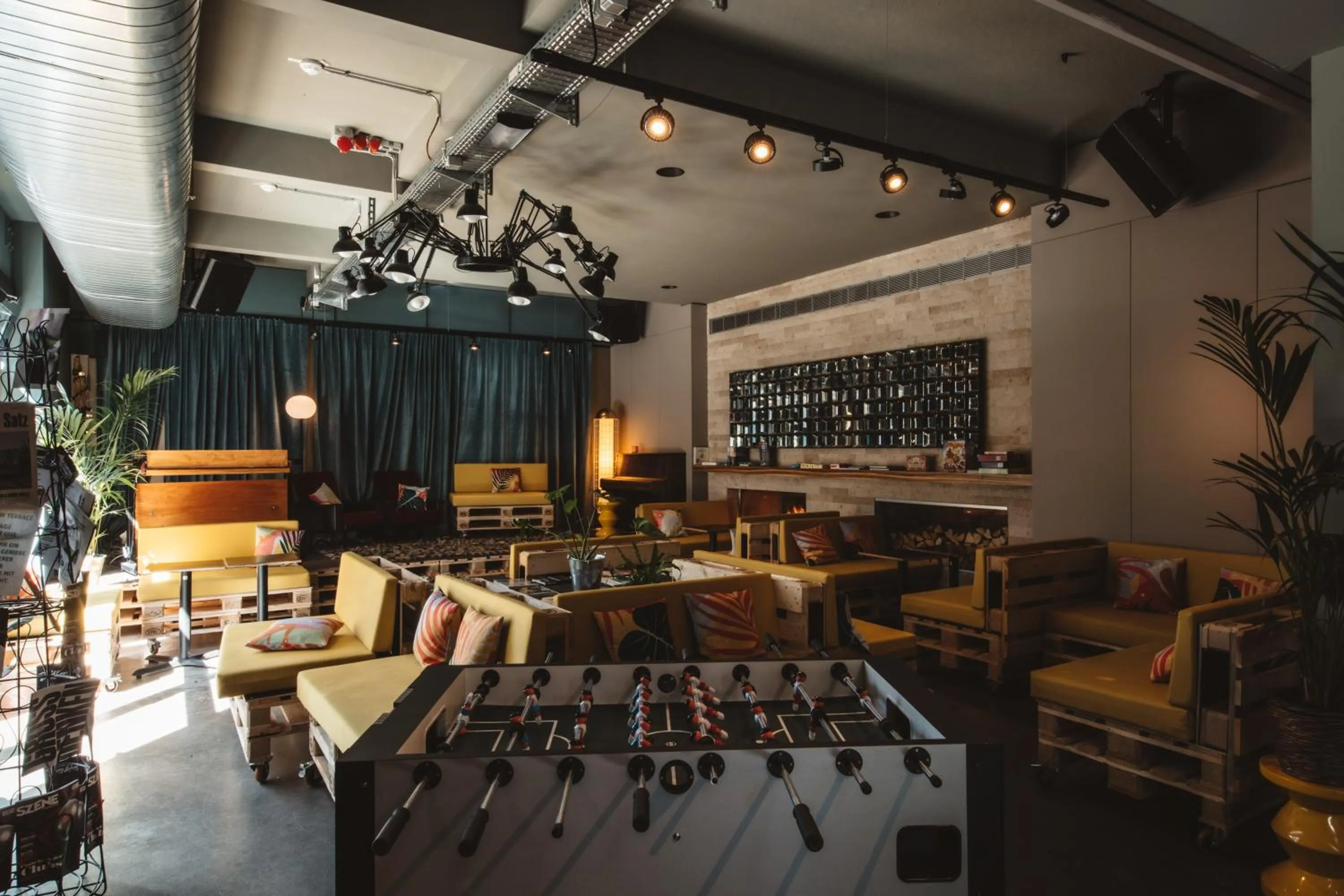 Communal lounge/ TV room in Superbude Hamburg Altona