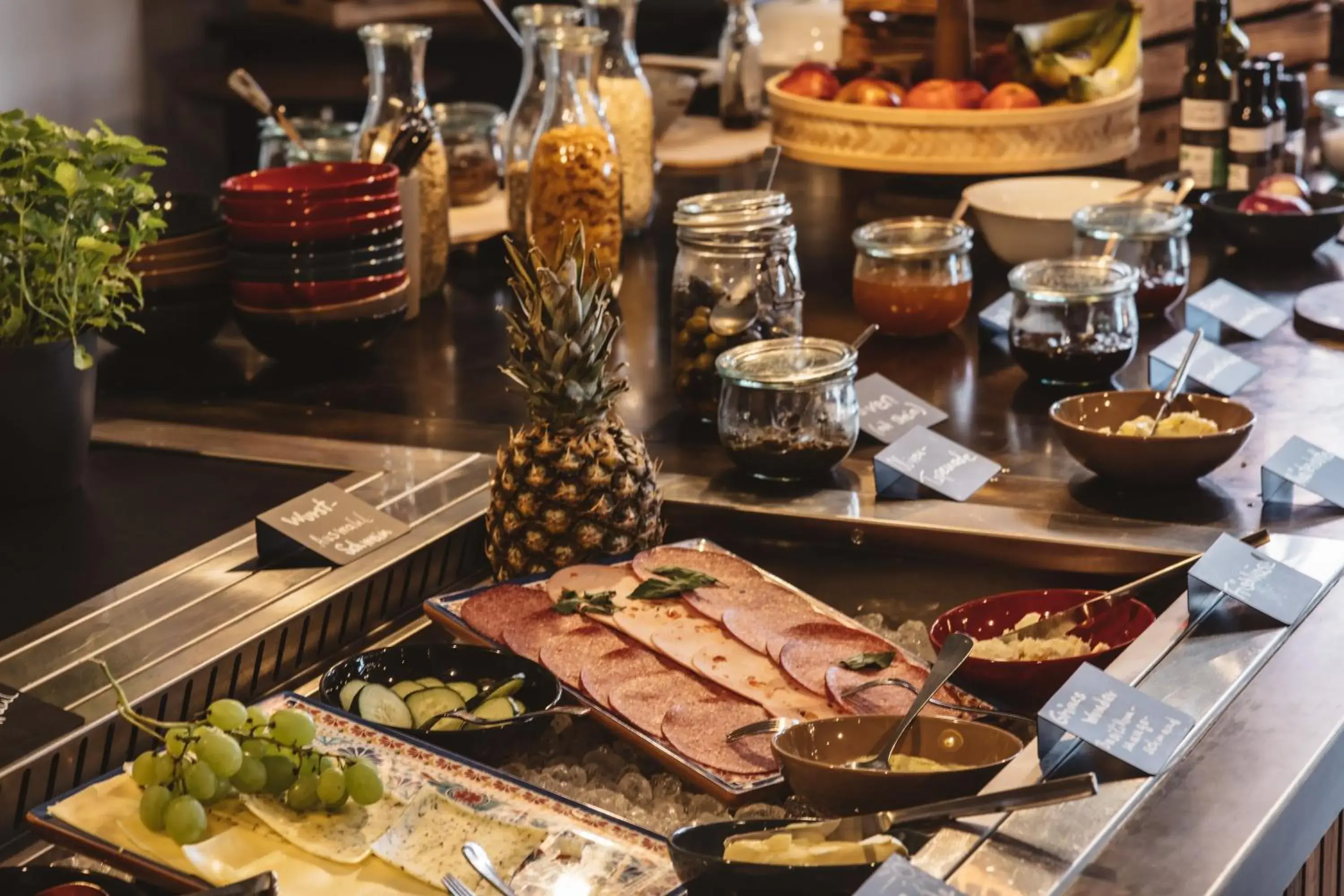 Breakfast in Superbude Hamburg Altona Breakfast in Superbude Hamburg Altona