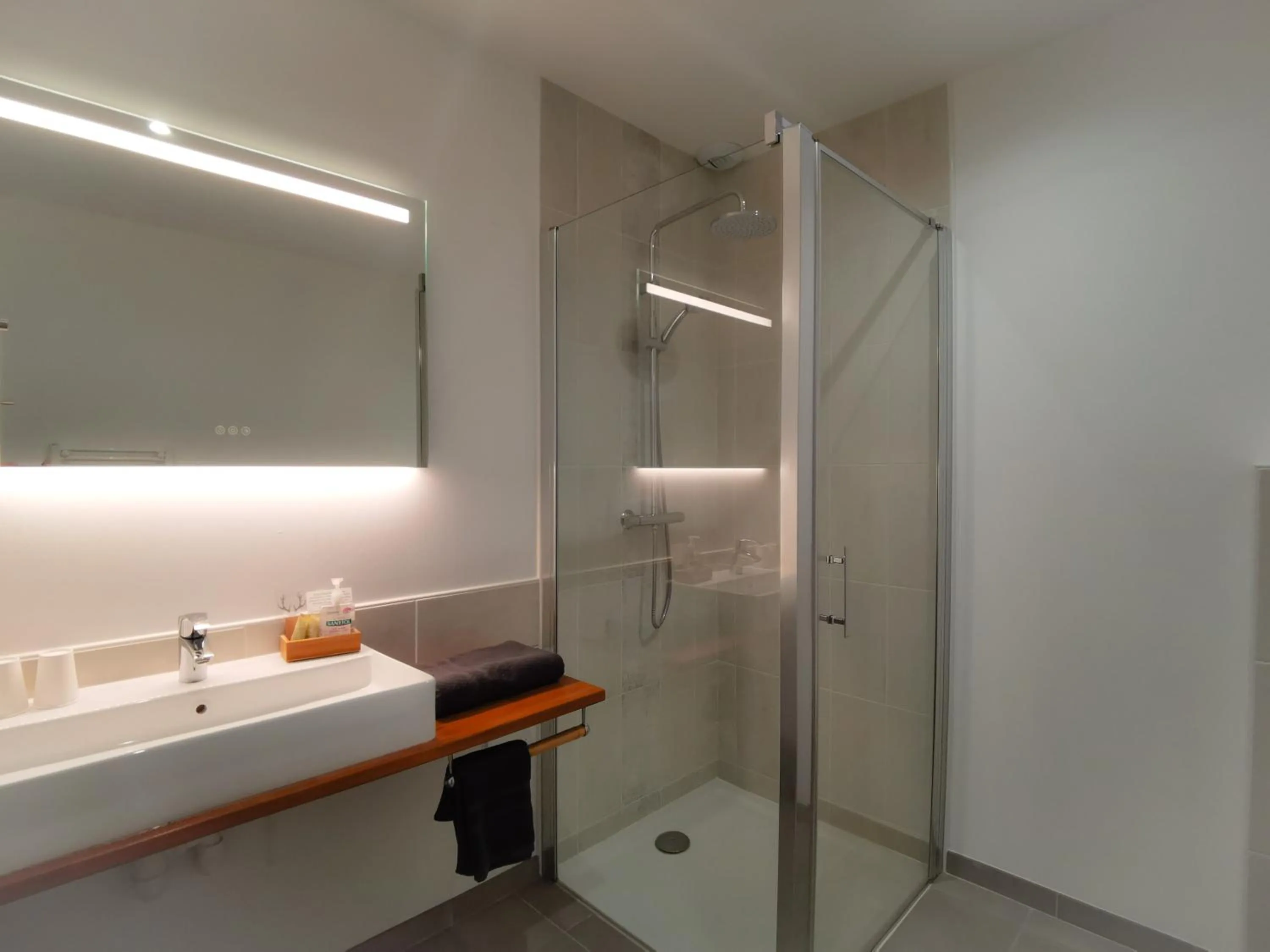 Shower in Domaine des Bois Argentés