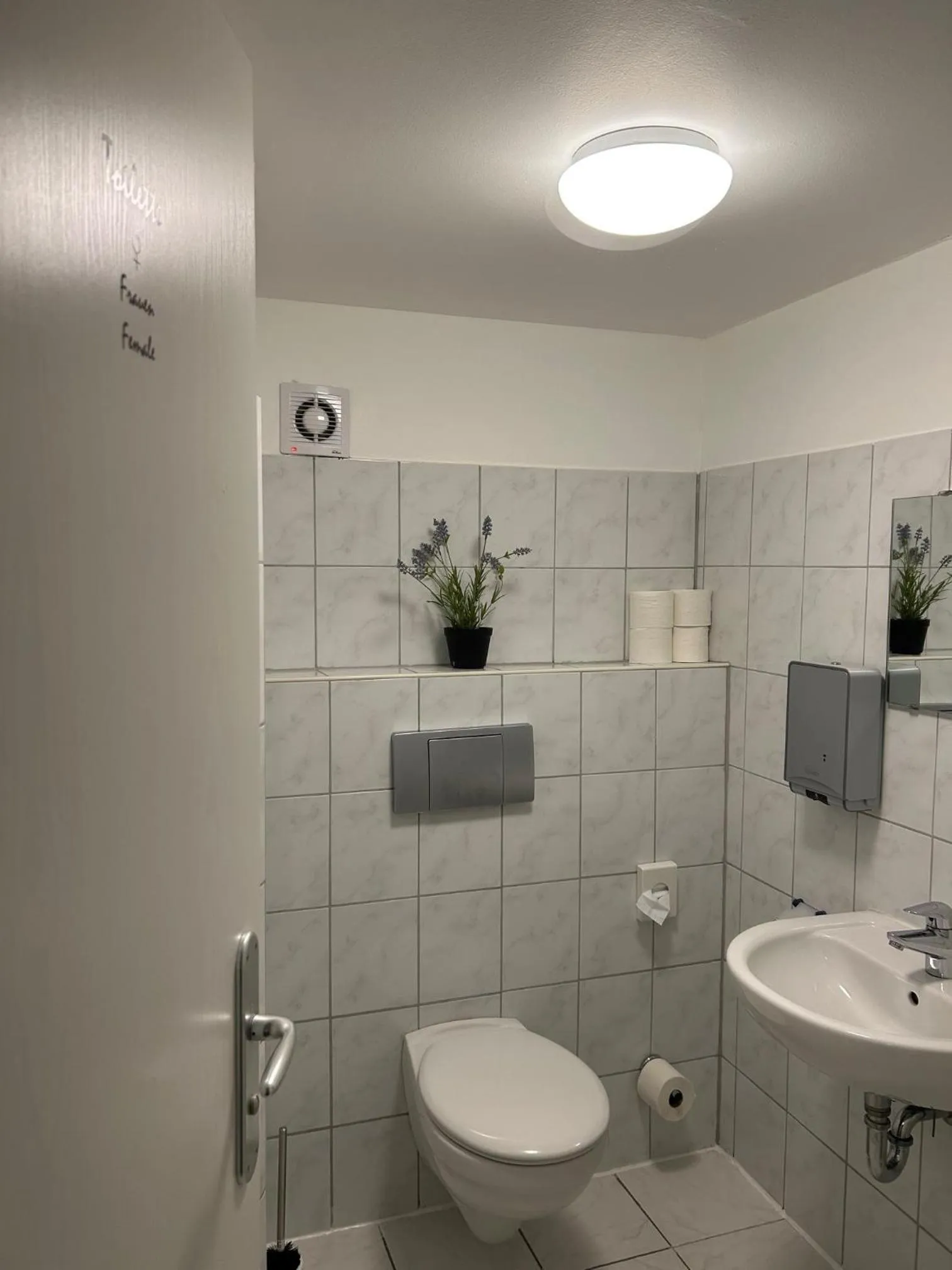 Toilet in Hotel Residenz