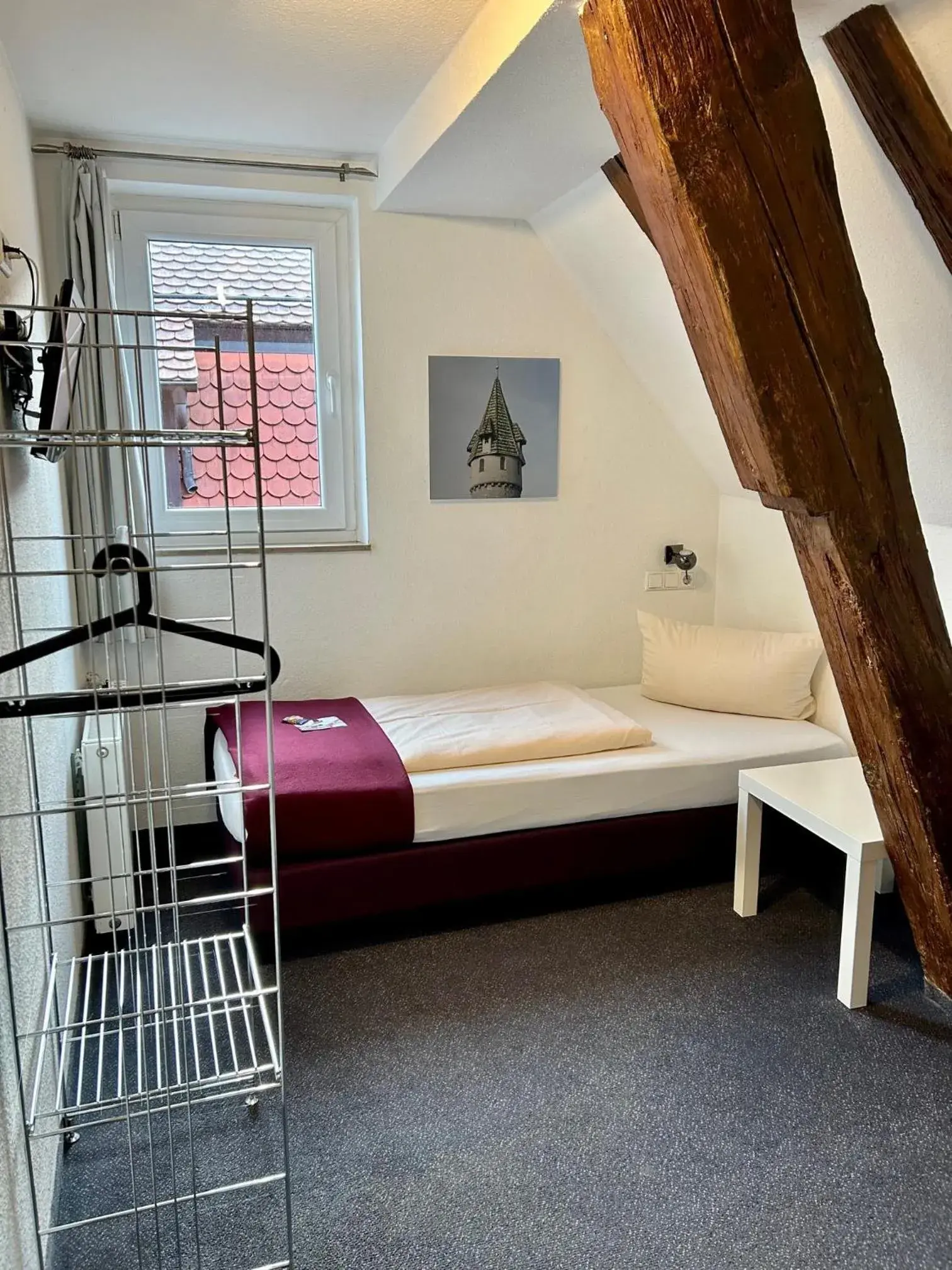 BASIC Single Room with shared WC on the floor in Hotel Residenz BASIC Single Room with shared WC on the floor in Hotel Residenz