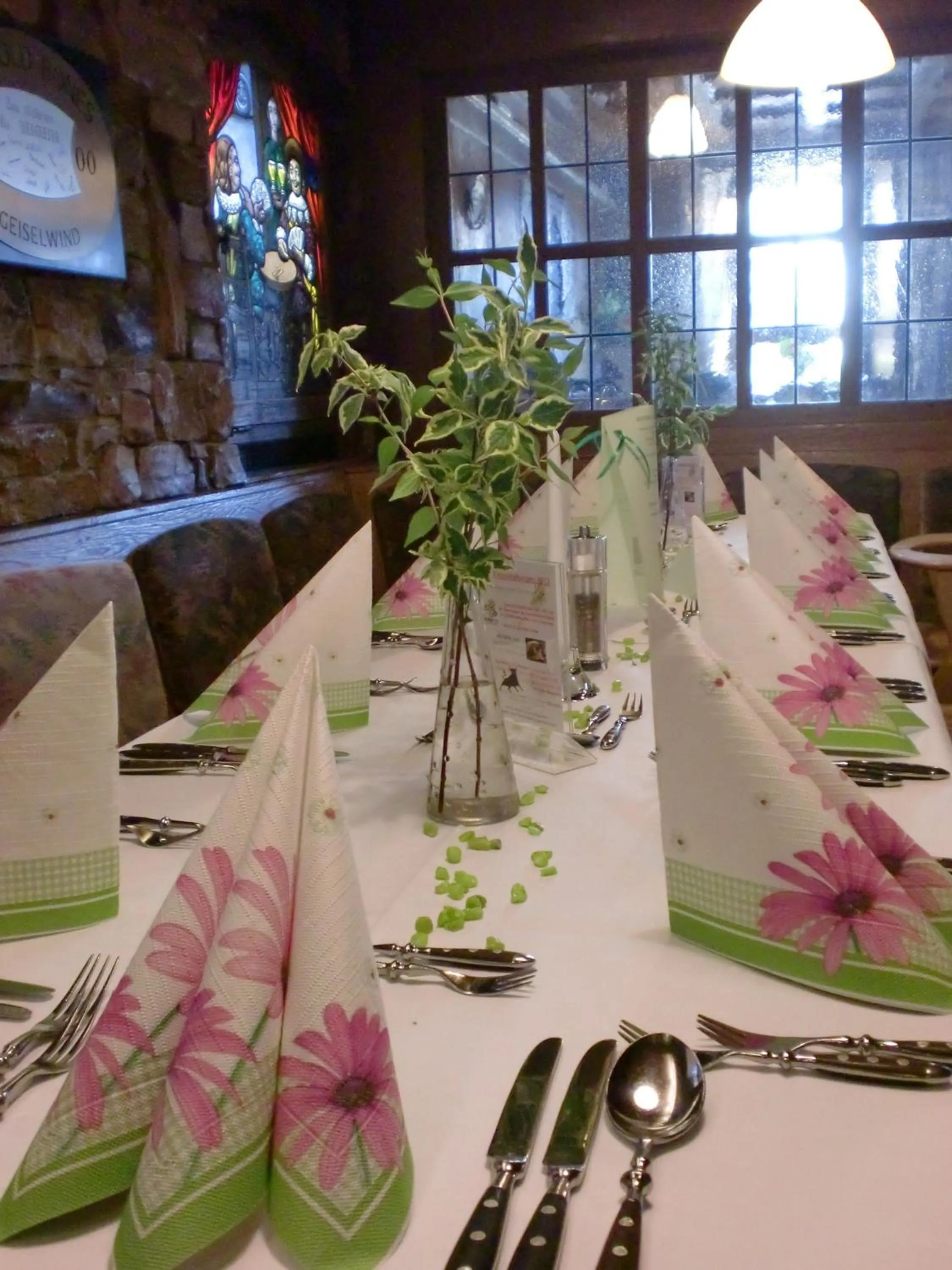 Restaurant/places to eat in Hotel & Gästehaus Krone