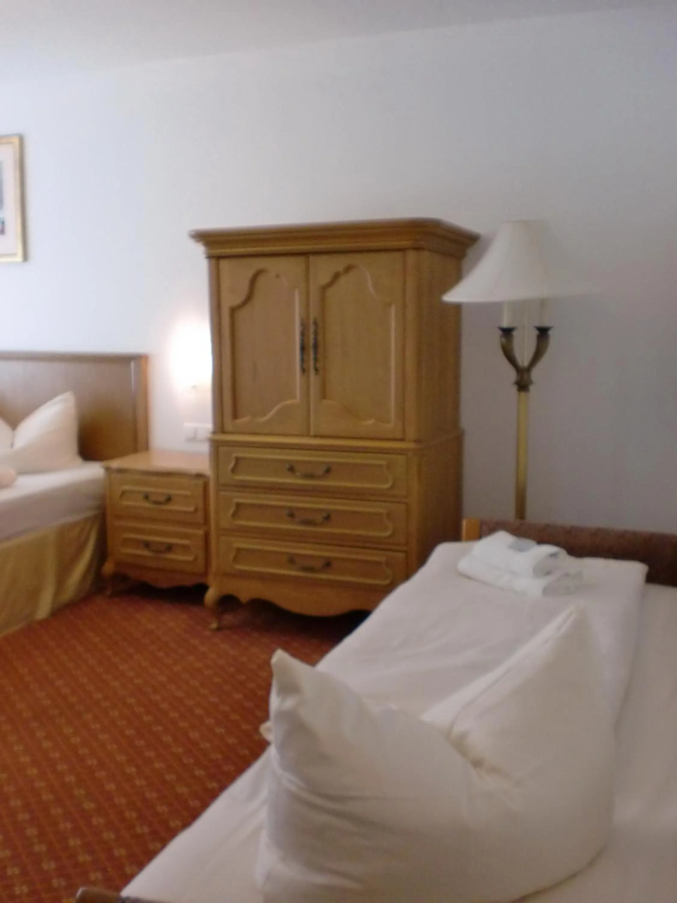 Bedroom, Bed in Hotel & Gästehaus Krone
