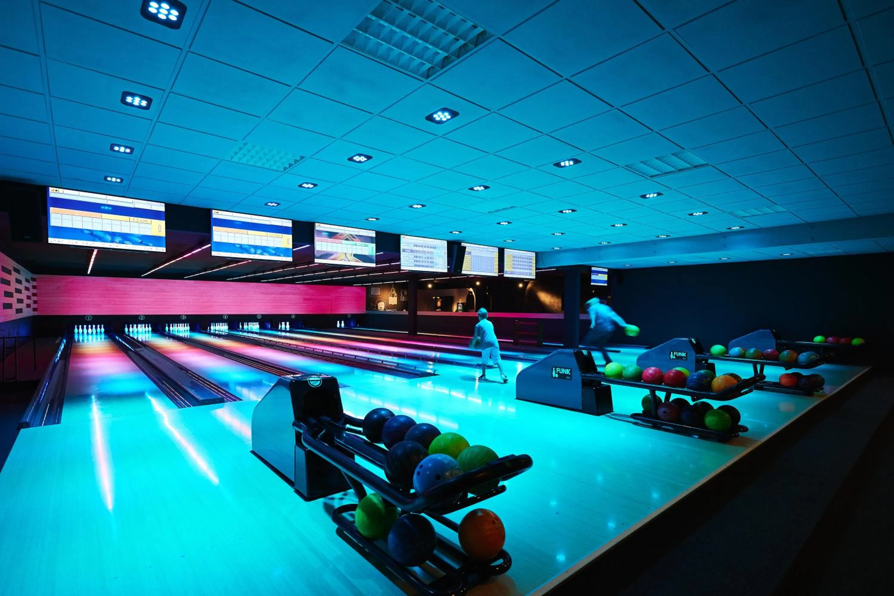 Bowling in Hotel Zugbrücke Grenzau GmbH