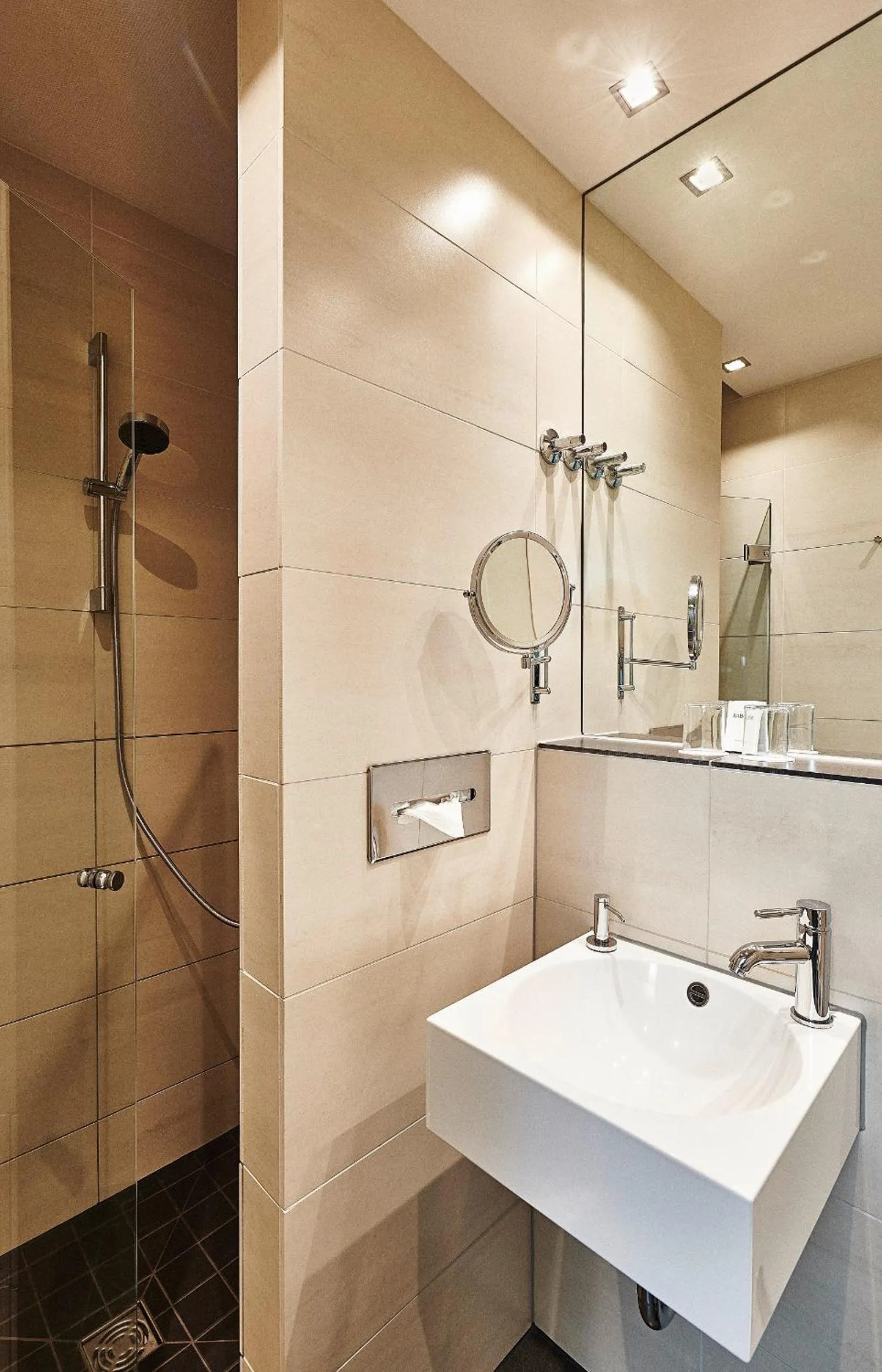 Shower in Hotel Zugbrücke Grenzau GmbH