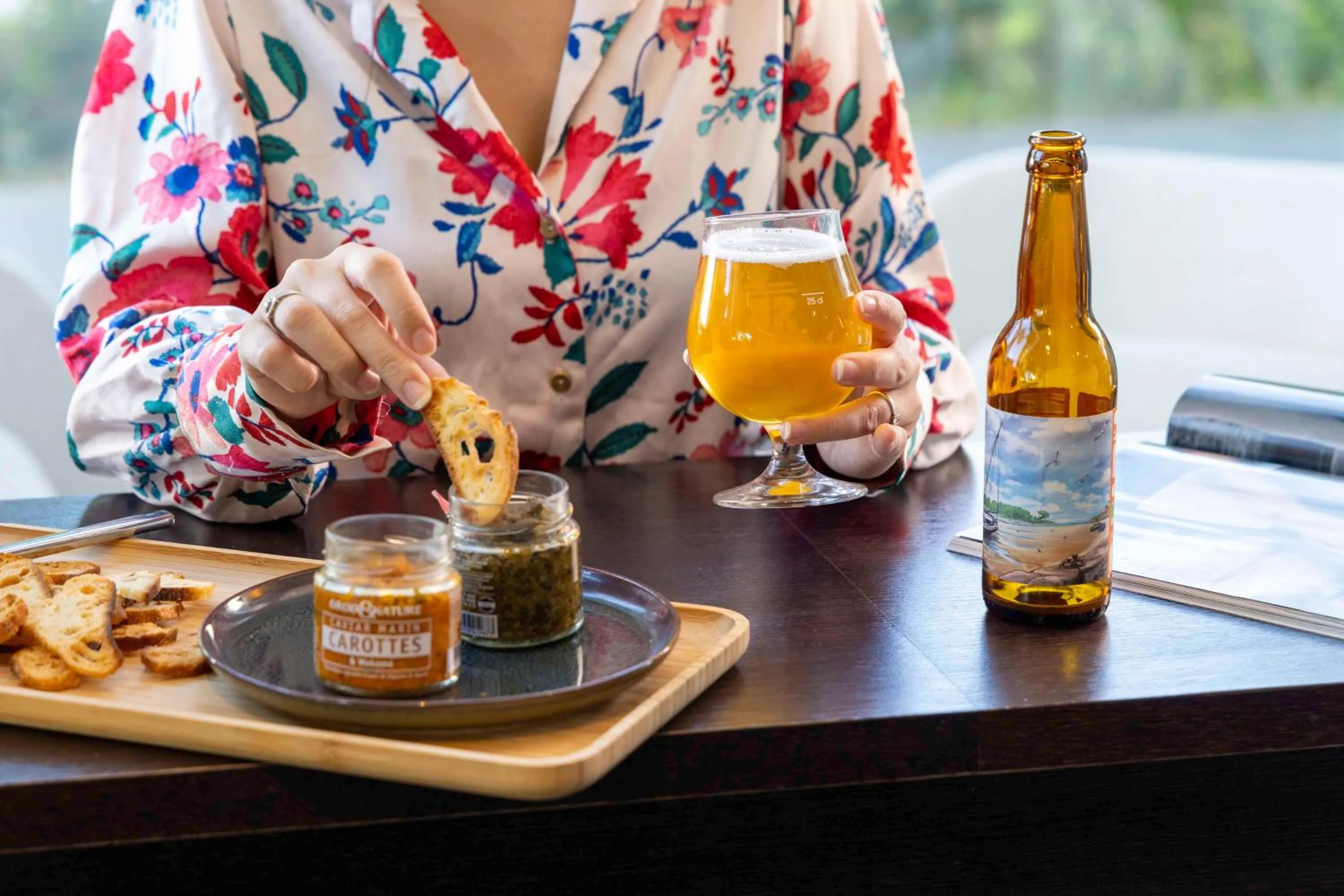 Lounge or bar in Best Western Plus Hôtel Isidore