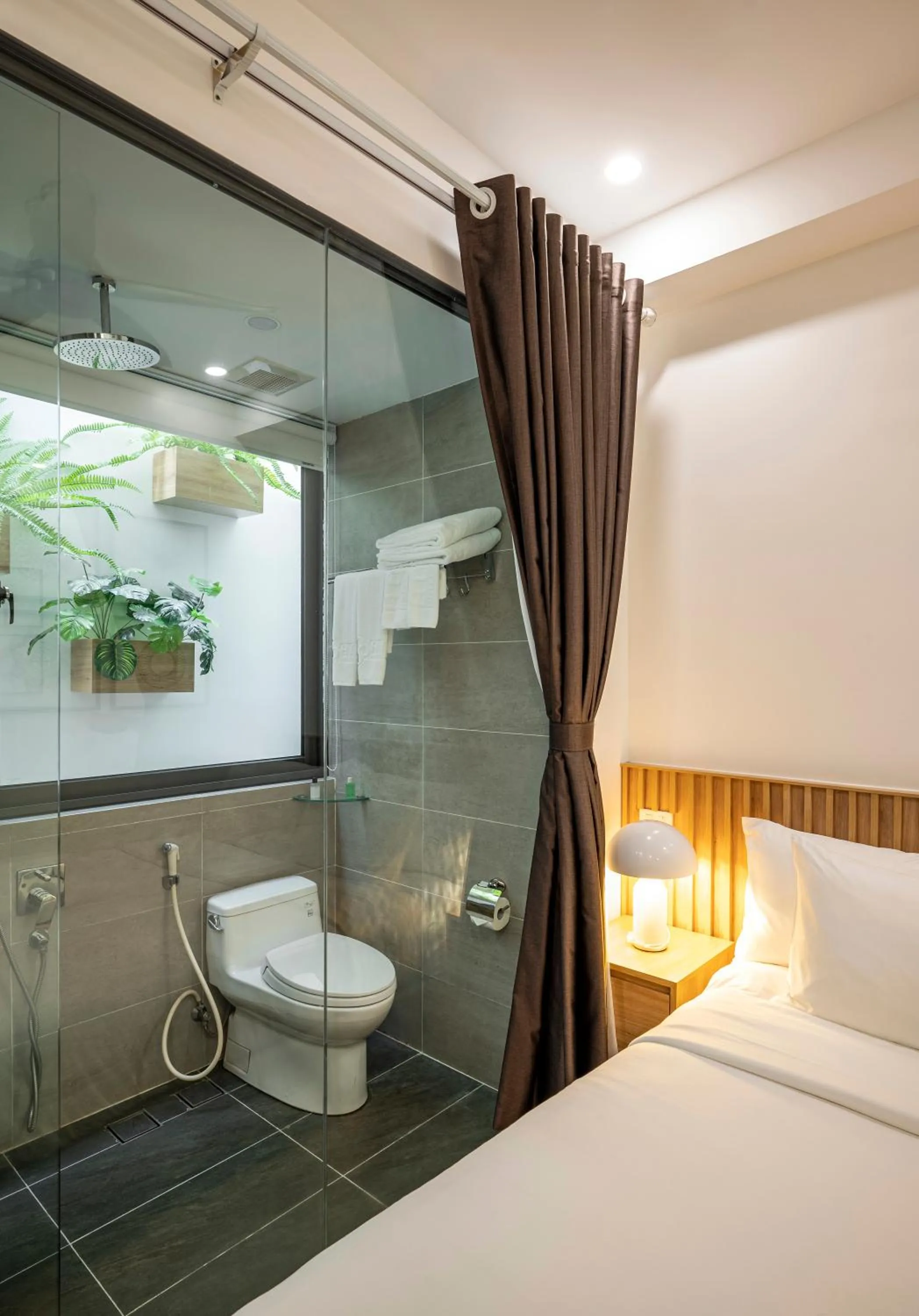 Bathroom, Bed in Ann Hotel & Spa Khem Beach PQ