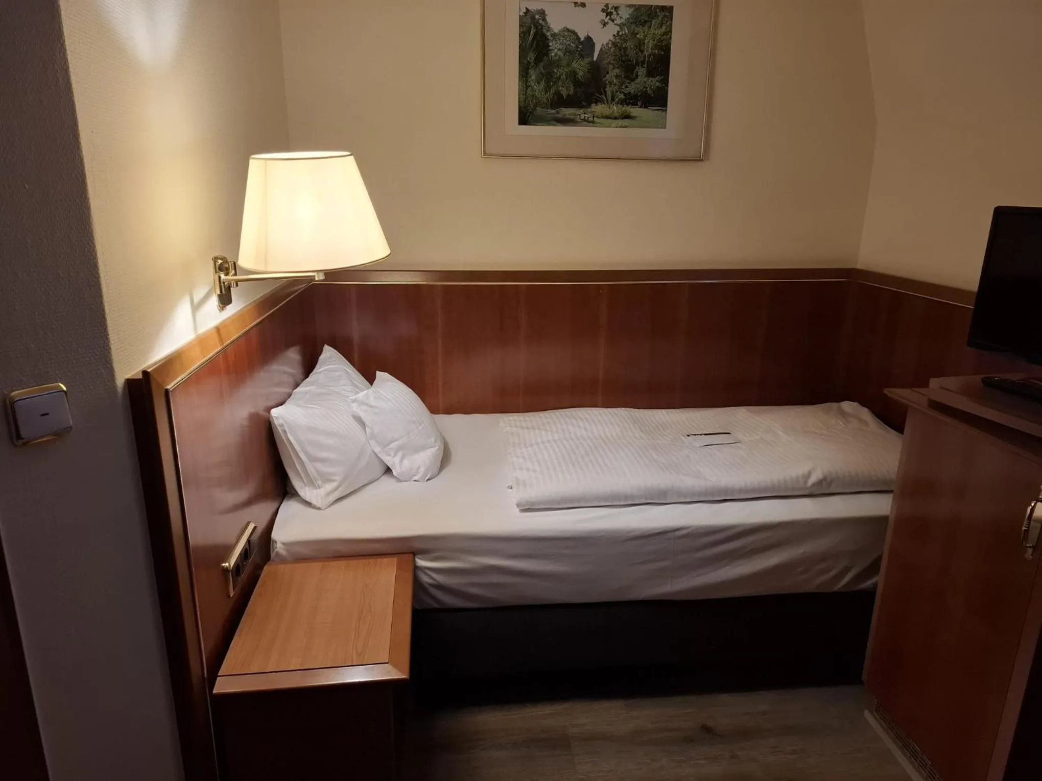 Bedroom, Bed in Akzent Hotel Köhler