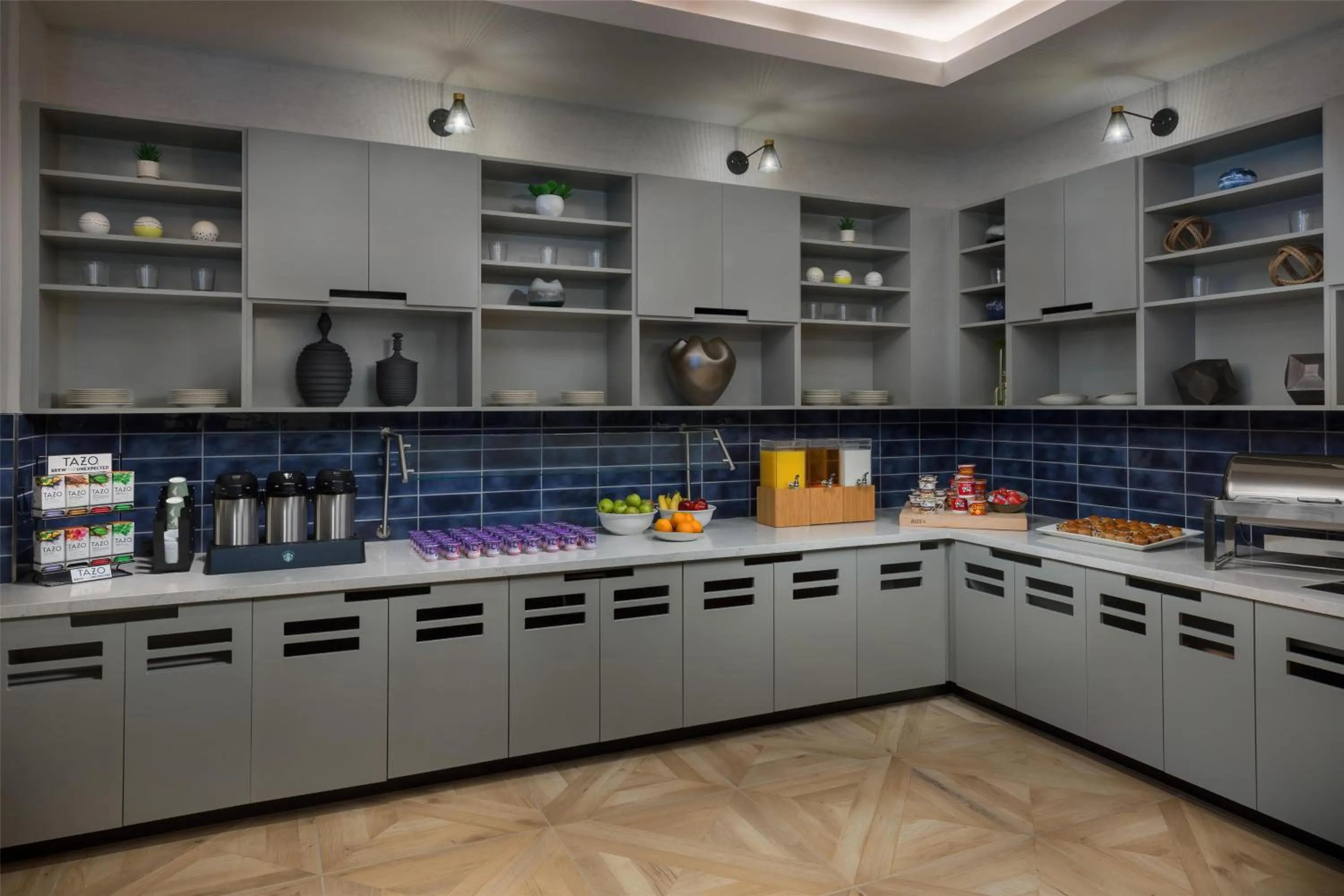 Breakfast in Hyatt Place National Harbor