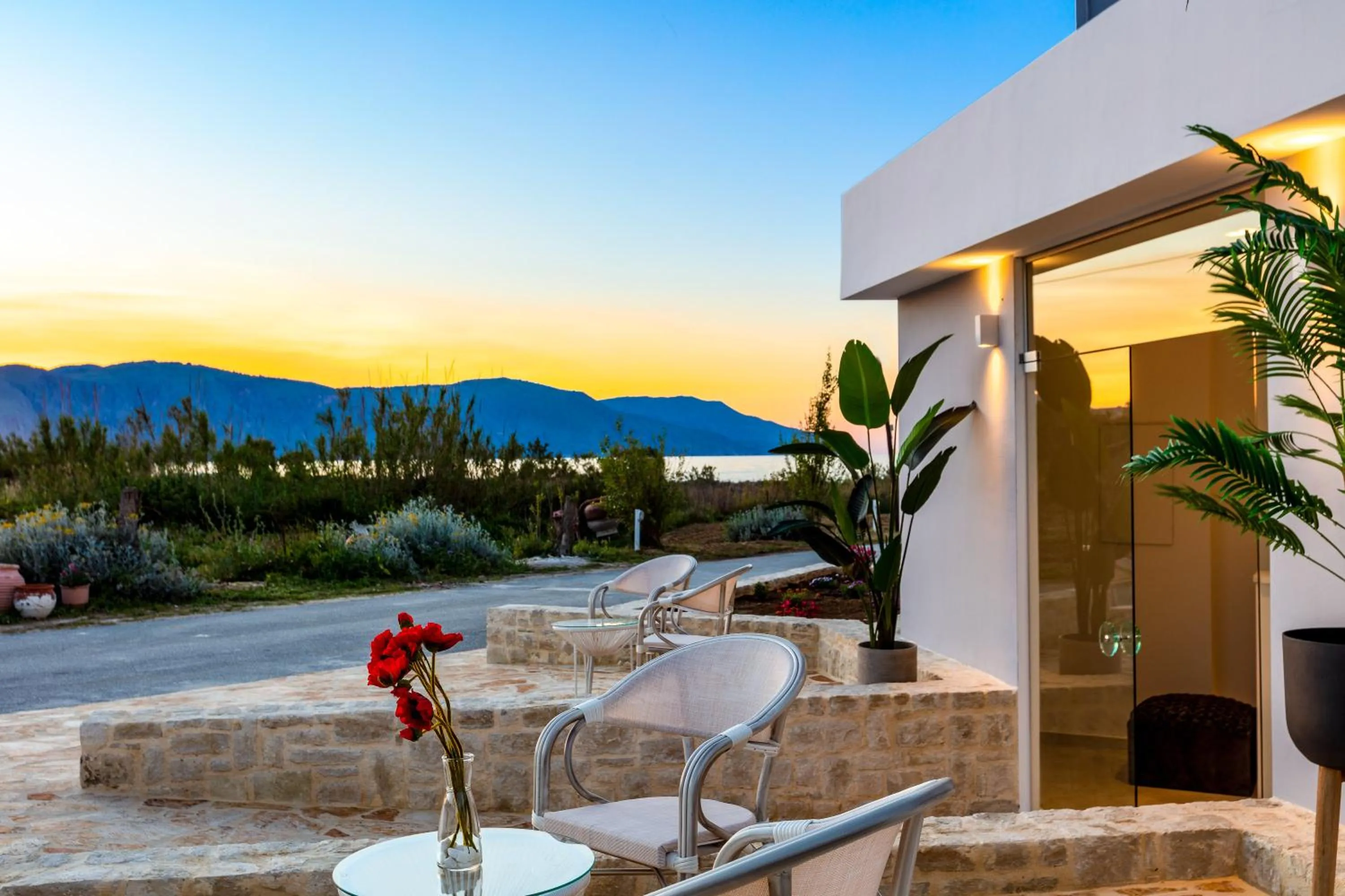 Property building in Pinelopi Beach Suites