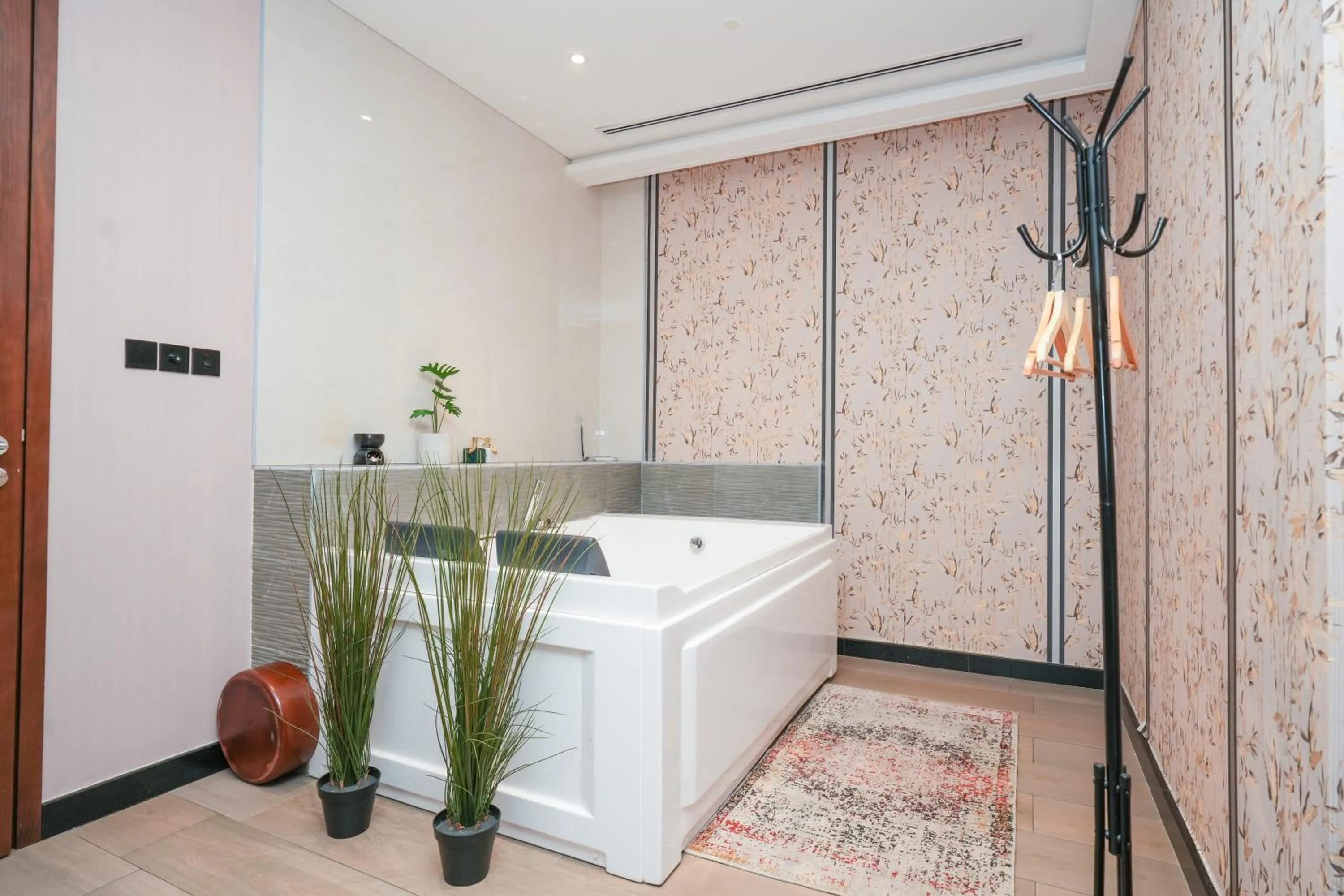 Bath in Eden Garden Hotel Apartment