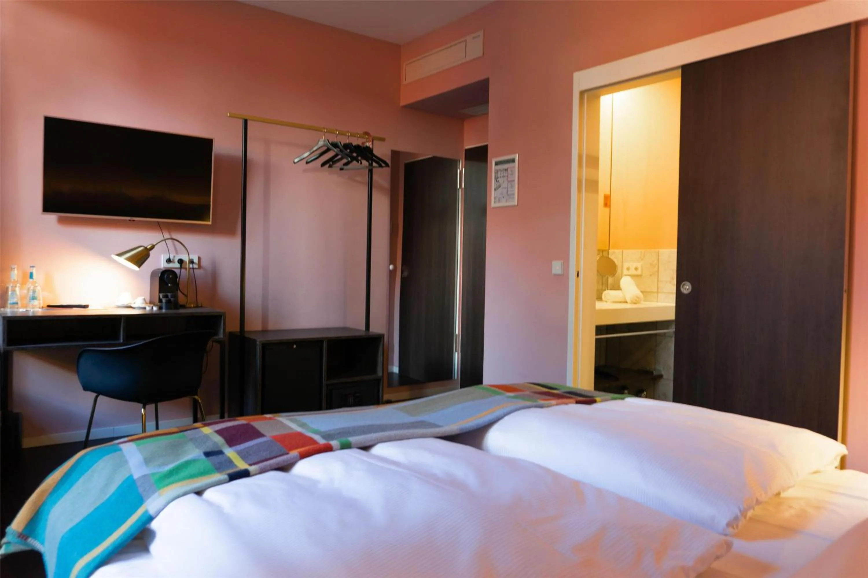 Bedroom, Bed in Central Hotel Münster