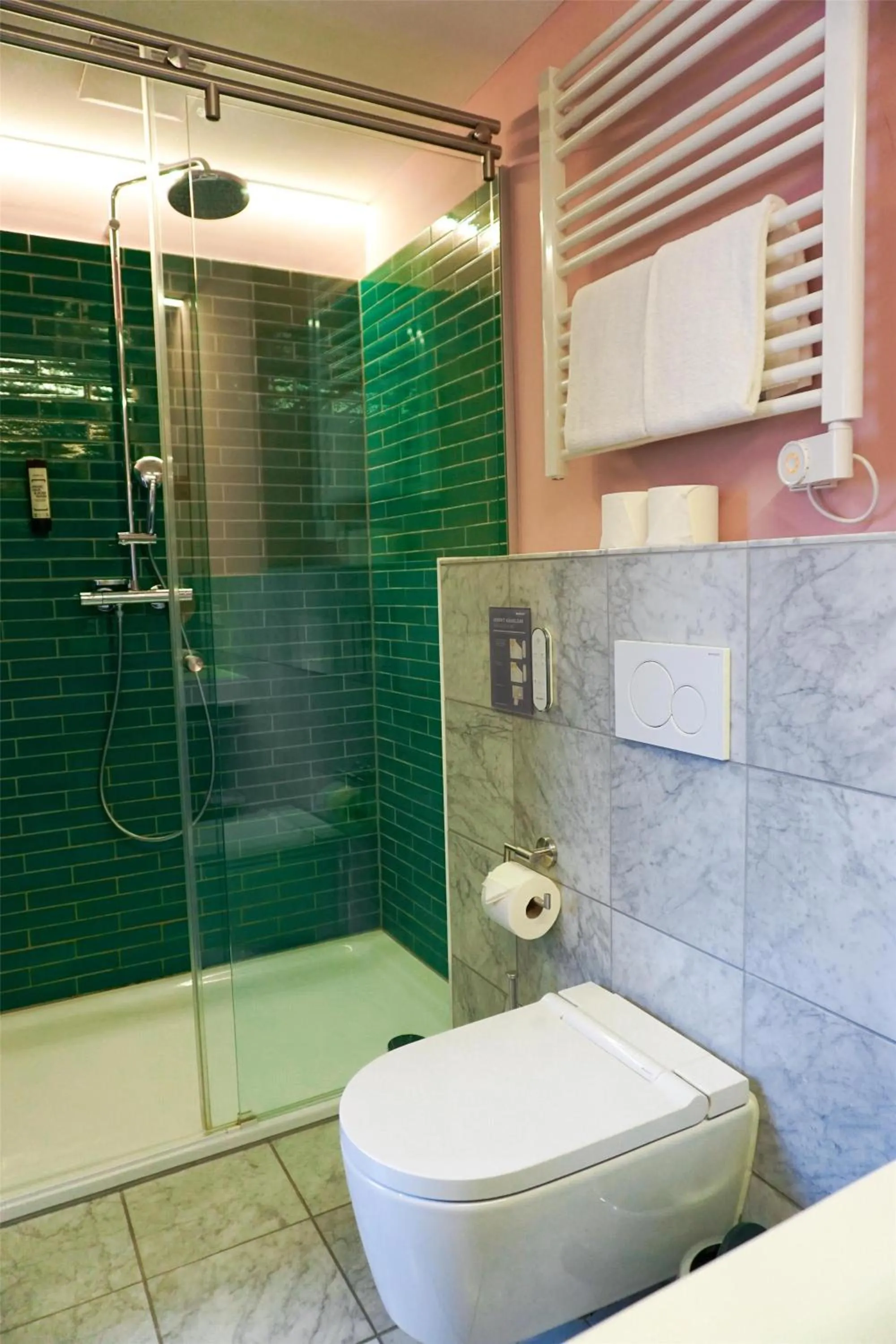 Bathroom in Central Hotel Münster