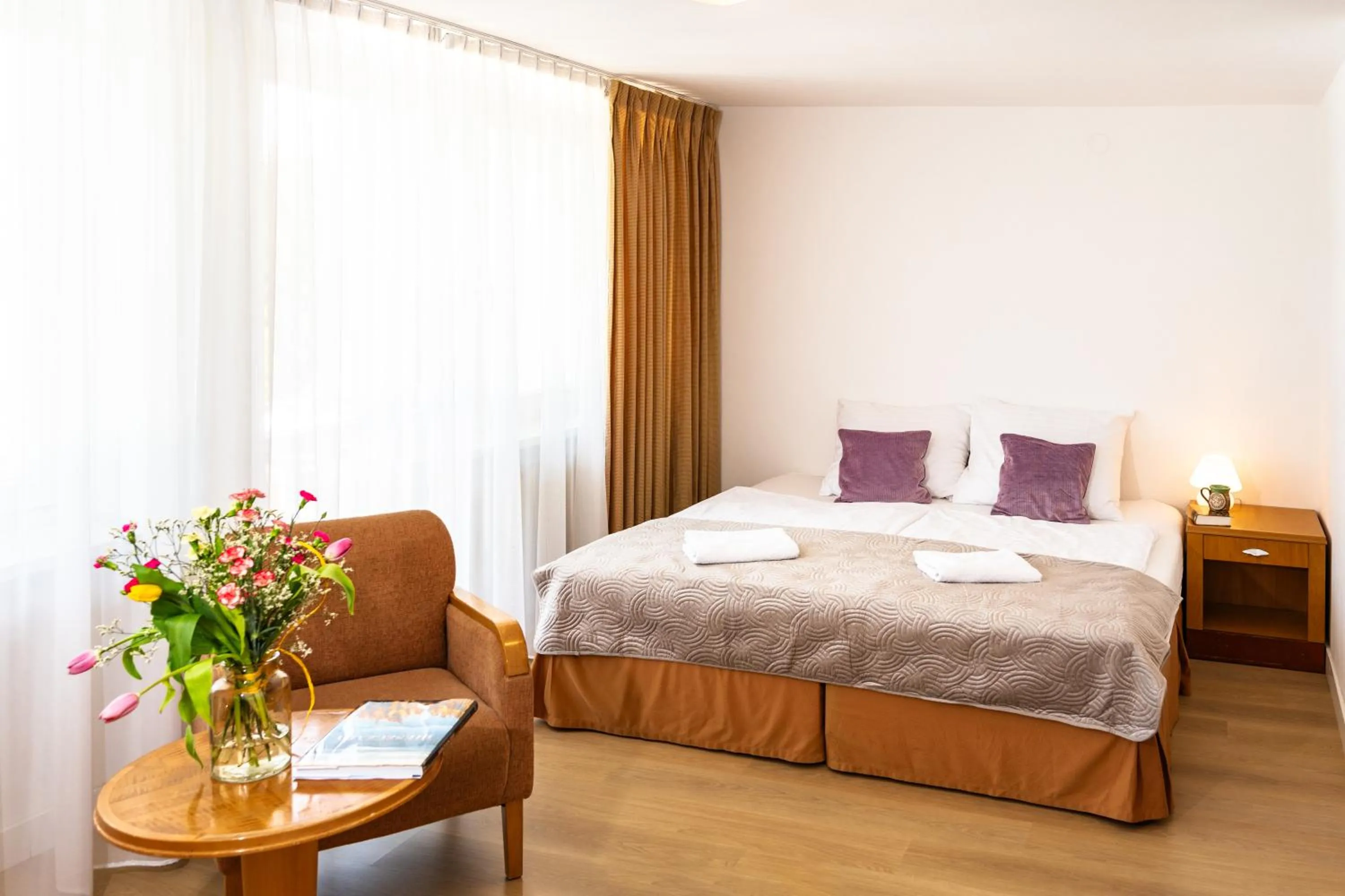 Photo of the whole room, Bed in Willa Amelia